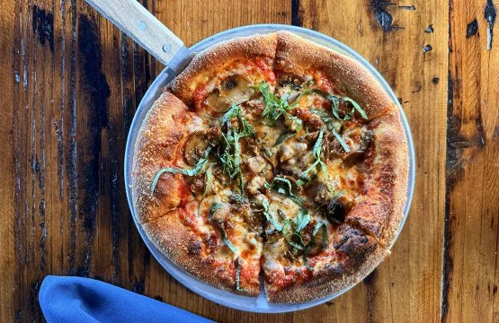 BS_Web-MainGallery_CalabrianPizza.jpg