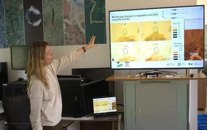 Icraf Lab 2.jpg