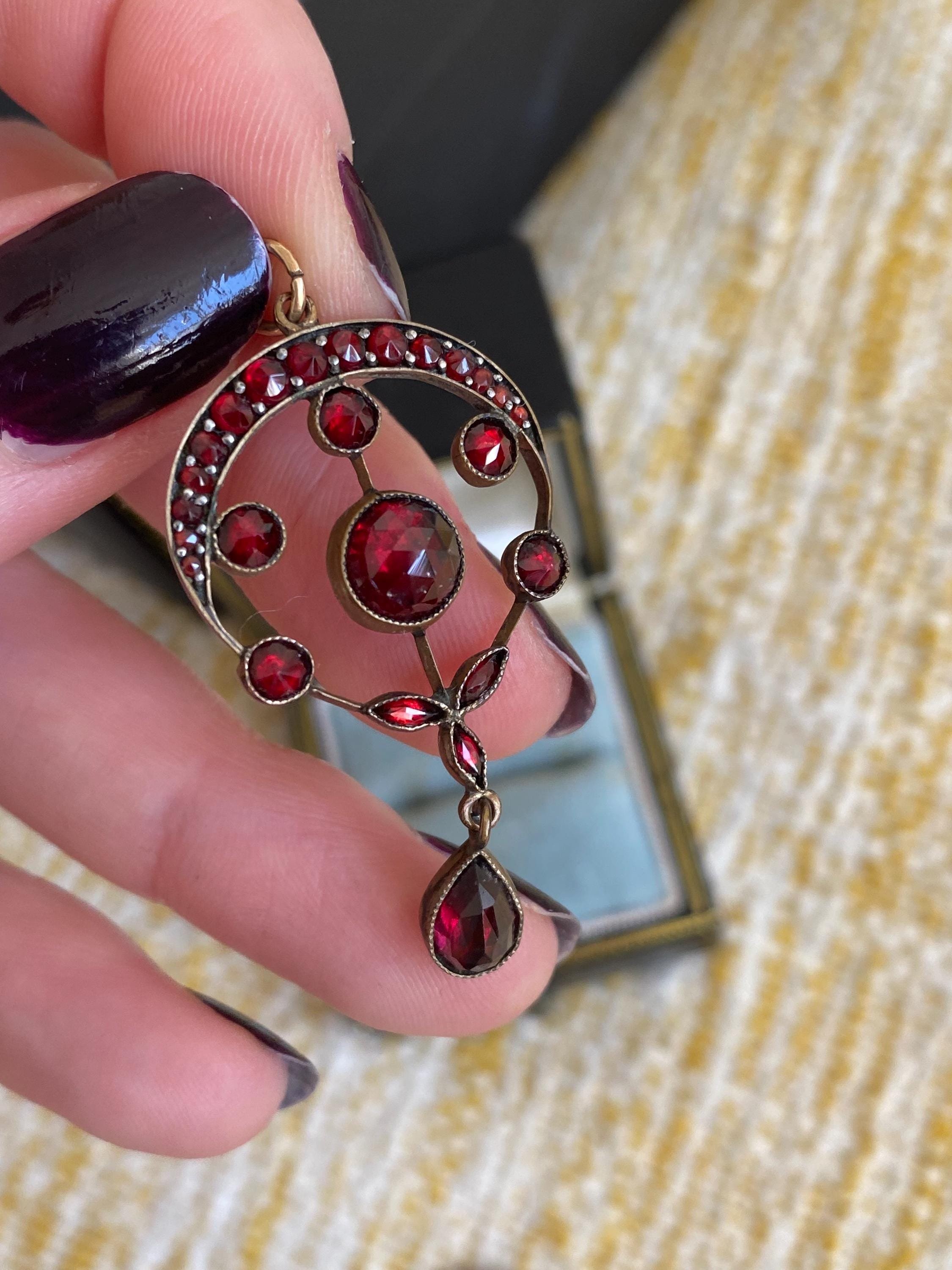https://i.etsystatic.com/26388715/r/il/3db70b/6710514499/il_fullxfull.6710514499_fbwp.jpg