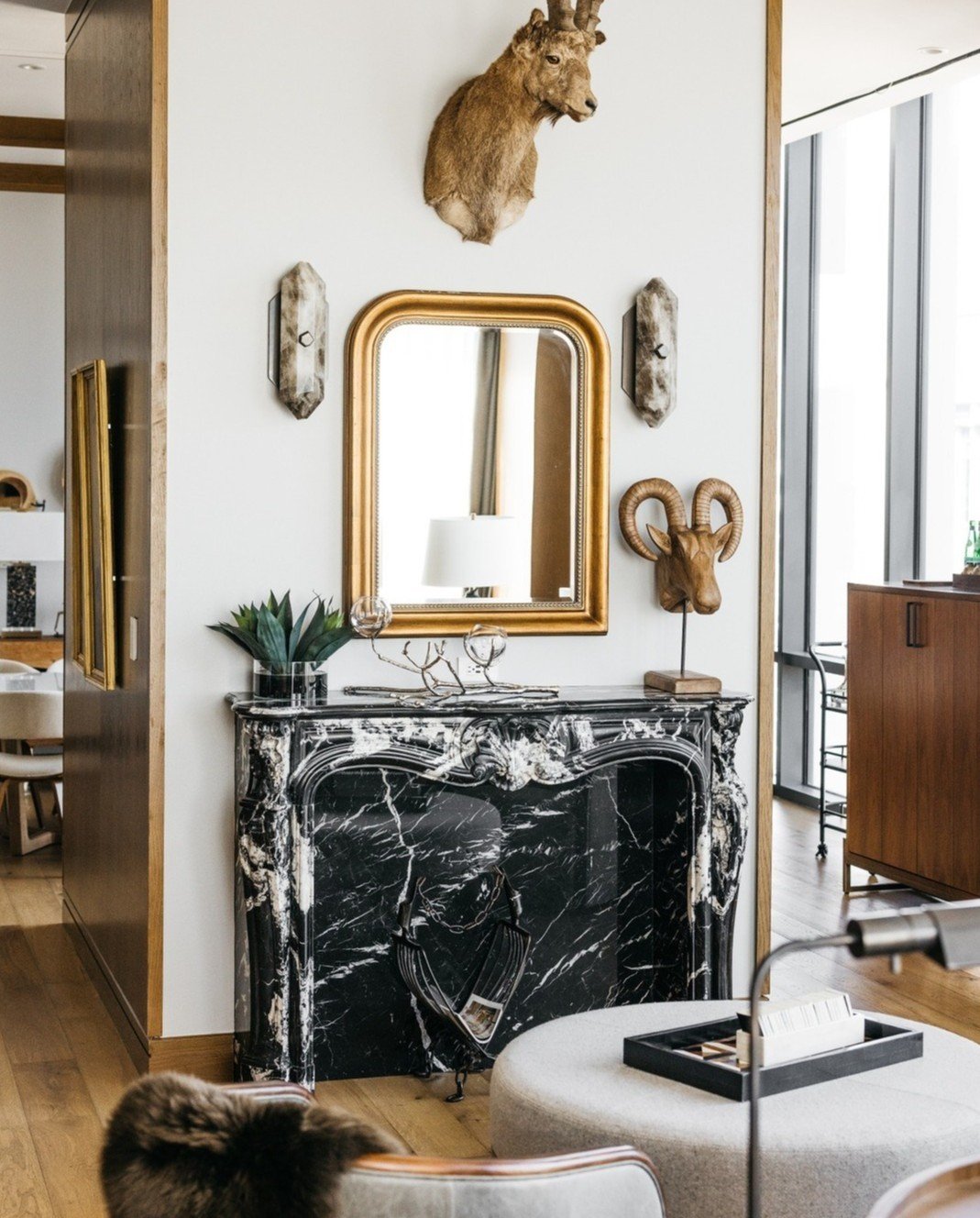 Does this mean we're trendsetters?? A couple of months ago, we posted about Dallas's Harwood District being a wonderful part of the city and, lo and behold, the area's swanky @hotelswexan was recently named to @esquire&rsquo;s list of &quot;The 41 Be