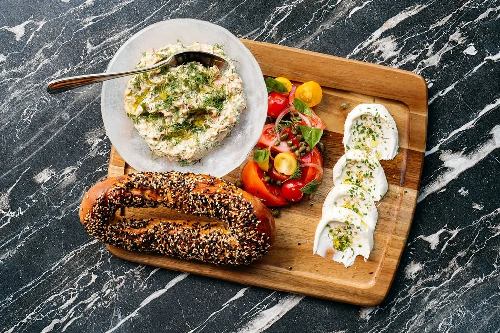 7d258273-aba_jerusalembagelsmokedsalmonspread_samfrawley_2-1.jpg