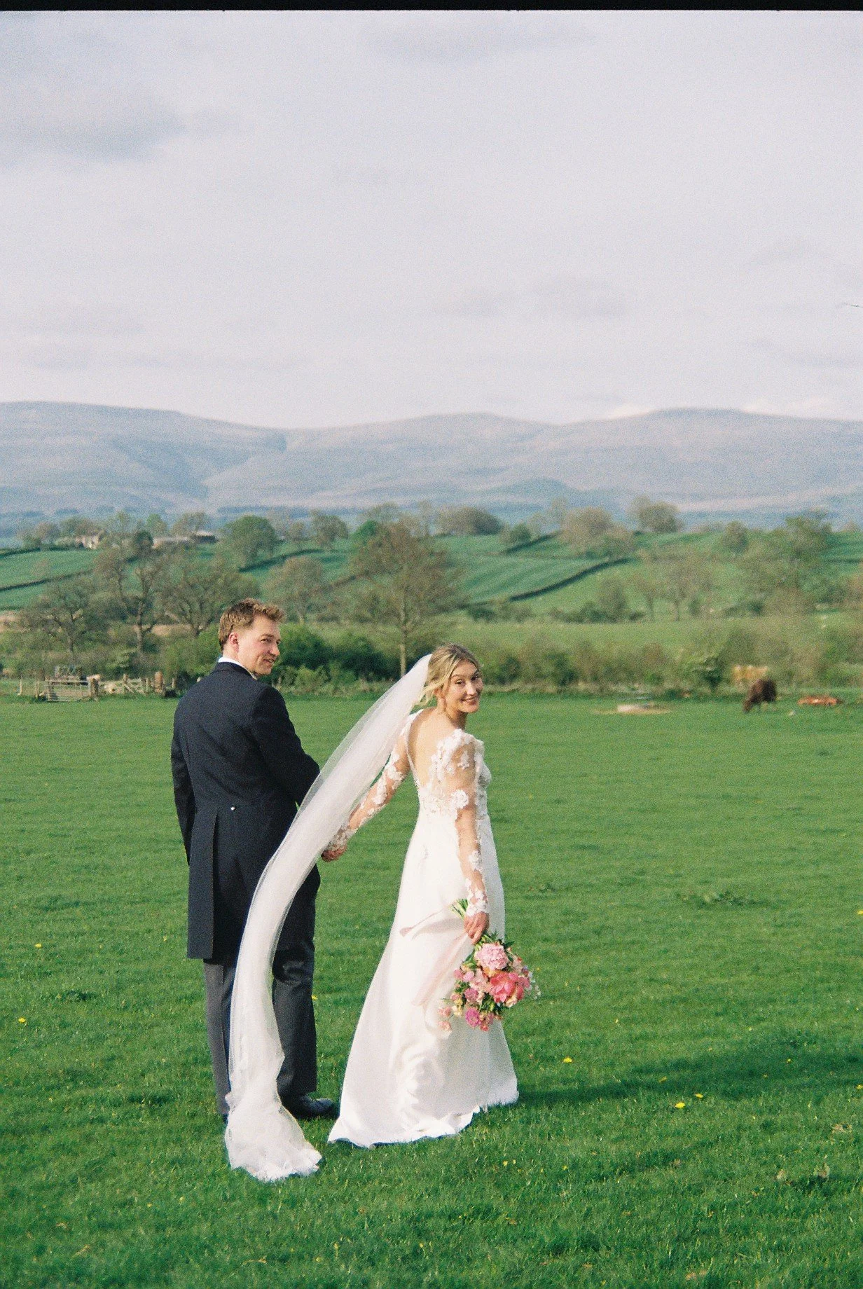 Lake District Wedding Photographer 17.JPG