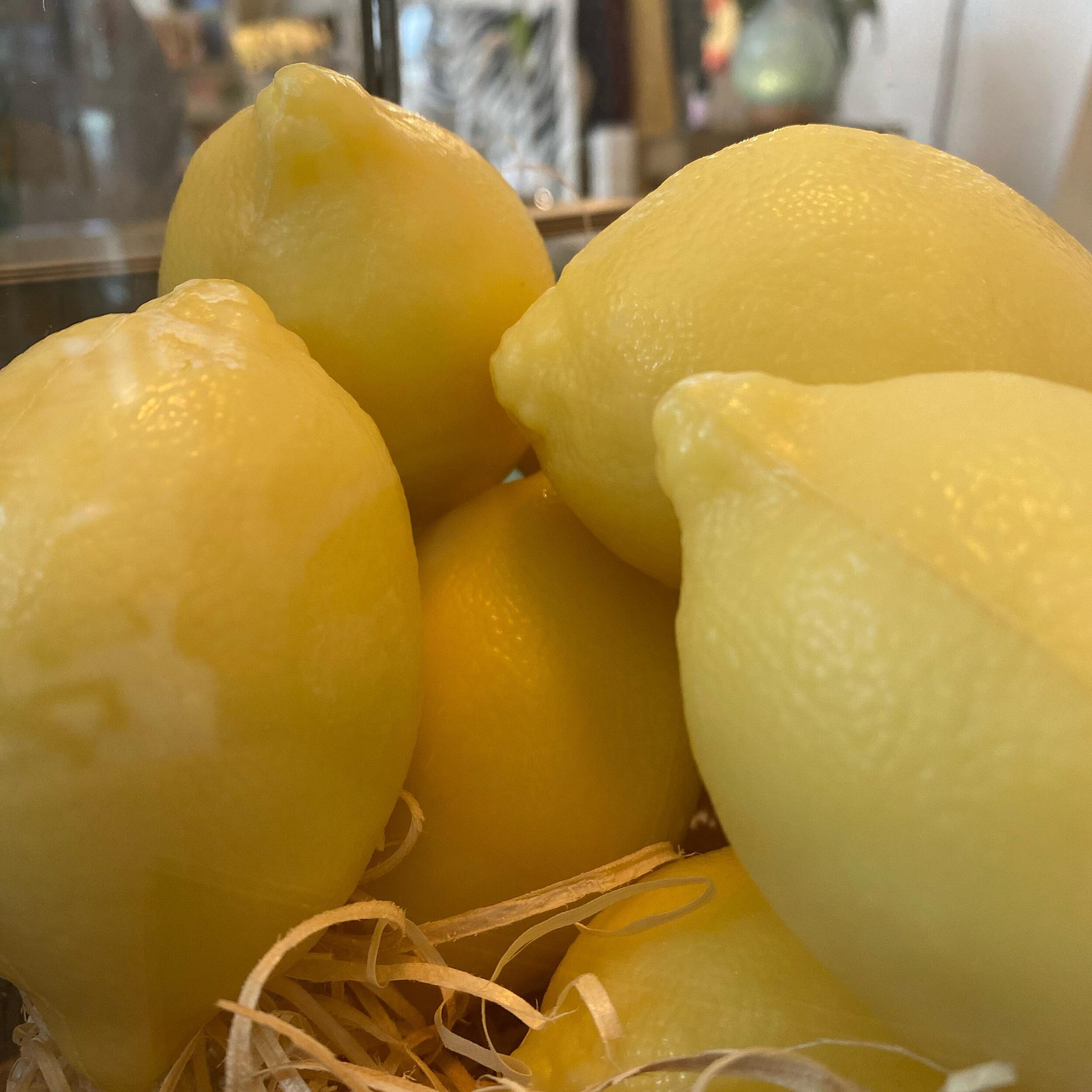 March Offer 🍋

Enjoy 20% off this gorgeous Lemon Soap this month (whilst stocks lasts!!)🧼

#thecandletreegloucester #thekandletree #lemon #lemonsoap #refreshingsoap #citrussoap #marchoffer