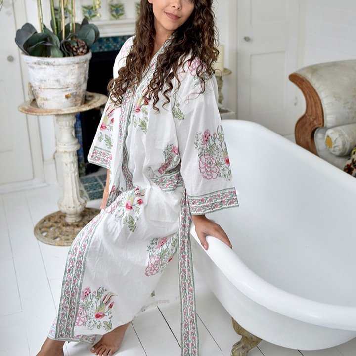 Lightweight nightwear is essential for staying comfortable during the warmer Spring and Summer months. At The Candle Tree we stock a range of options for lightweight Spring and Summer nightwear in pretty patterned prints. These are made from high qua