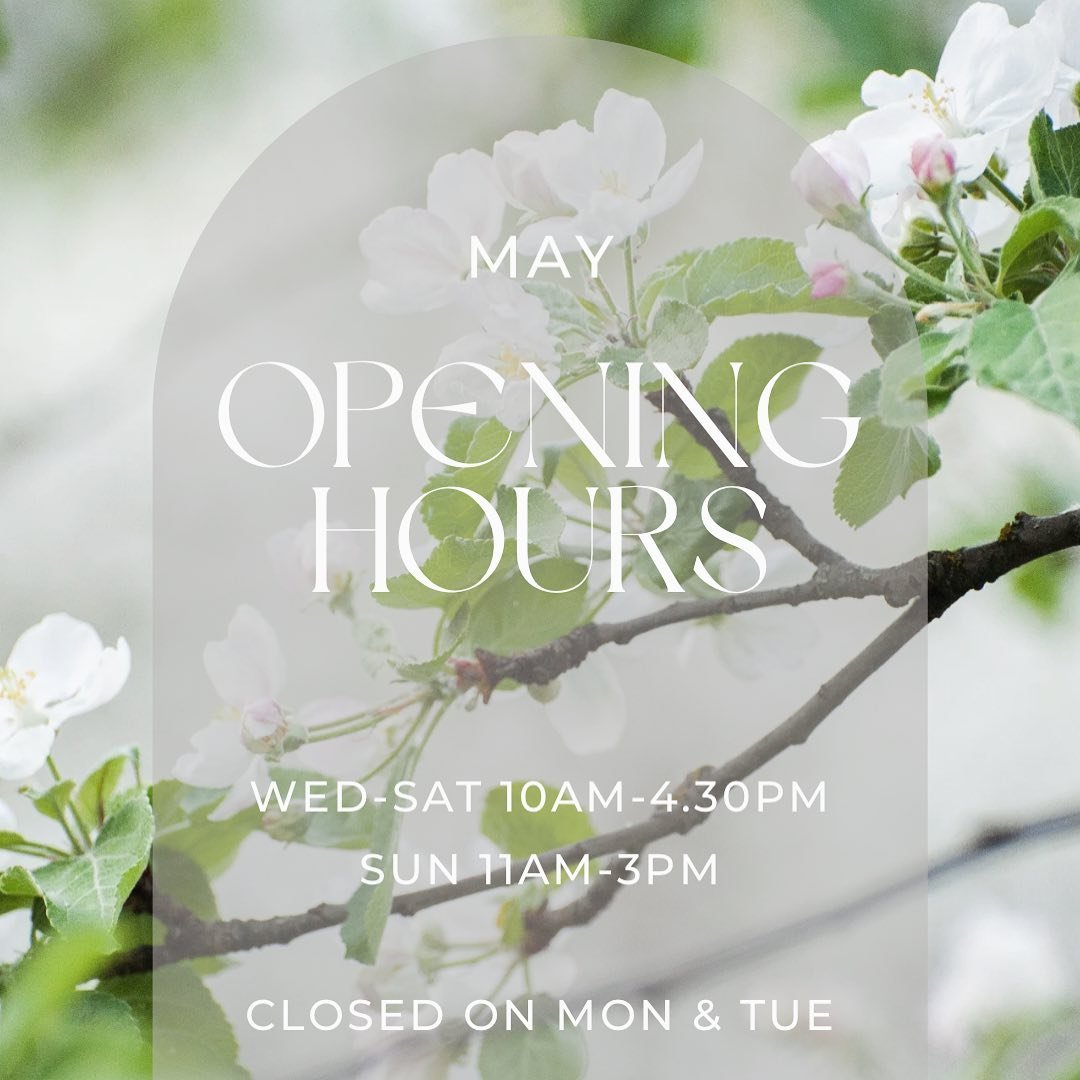 MAY OPENING HOURS

We&rsquo;re now open;
Wednesday-Saturday 10-4.30
Sunday 11-3

Closed on Mondays &amp; Tuesdays 

Happy BH weekend 🌸

#thecandletree #thekandletreegloucester #gloucester #mayopeninghours #campaignshopindependent