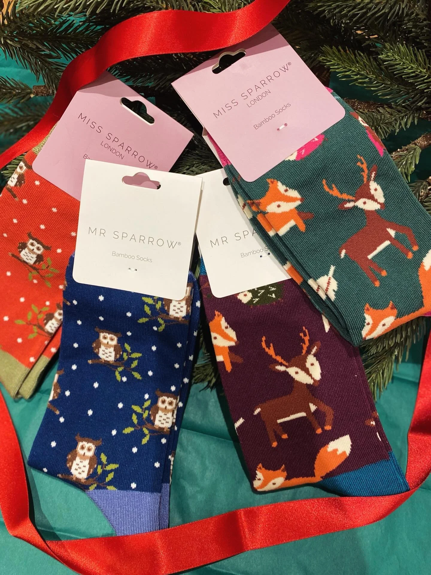 🧦 Bamboo Socks🧦 

Socks are a popular Christmas gift, adding fun and warmth to outfits. Affordable and practical gift that delivers daily comfort and a touch of festive spirit.

🎁 All products tagged - tap images to see more.

#bamboosocks #stocki