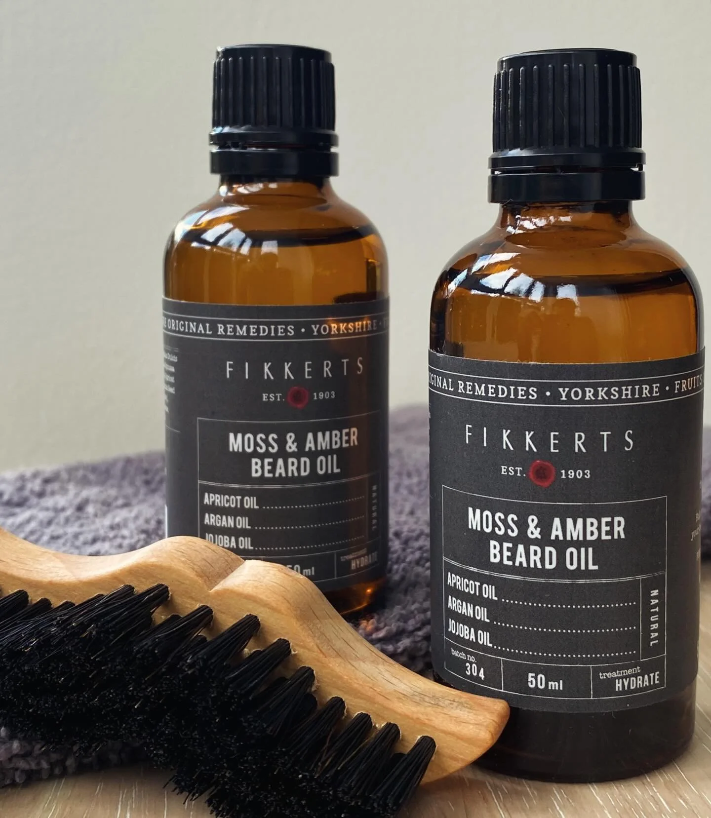 The ultimate duo for the modern gent: Moss and Amber Beard Oil paired with Moustache and Beard Brush

#BeardOil #MossAndAmberBeardOil #MoustacheAndBeardBrush