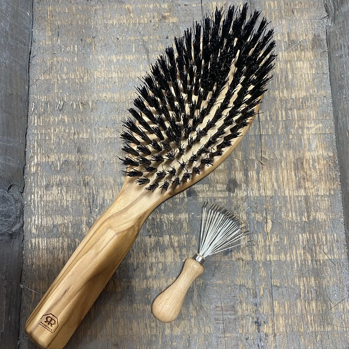 The Brush House Wire Hairbrush Cleaner