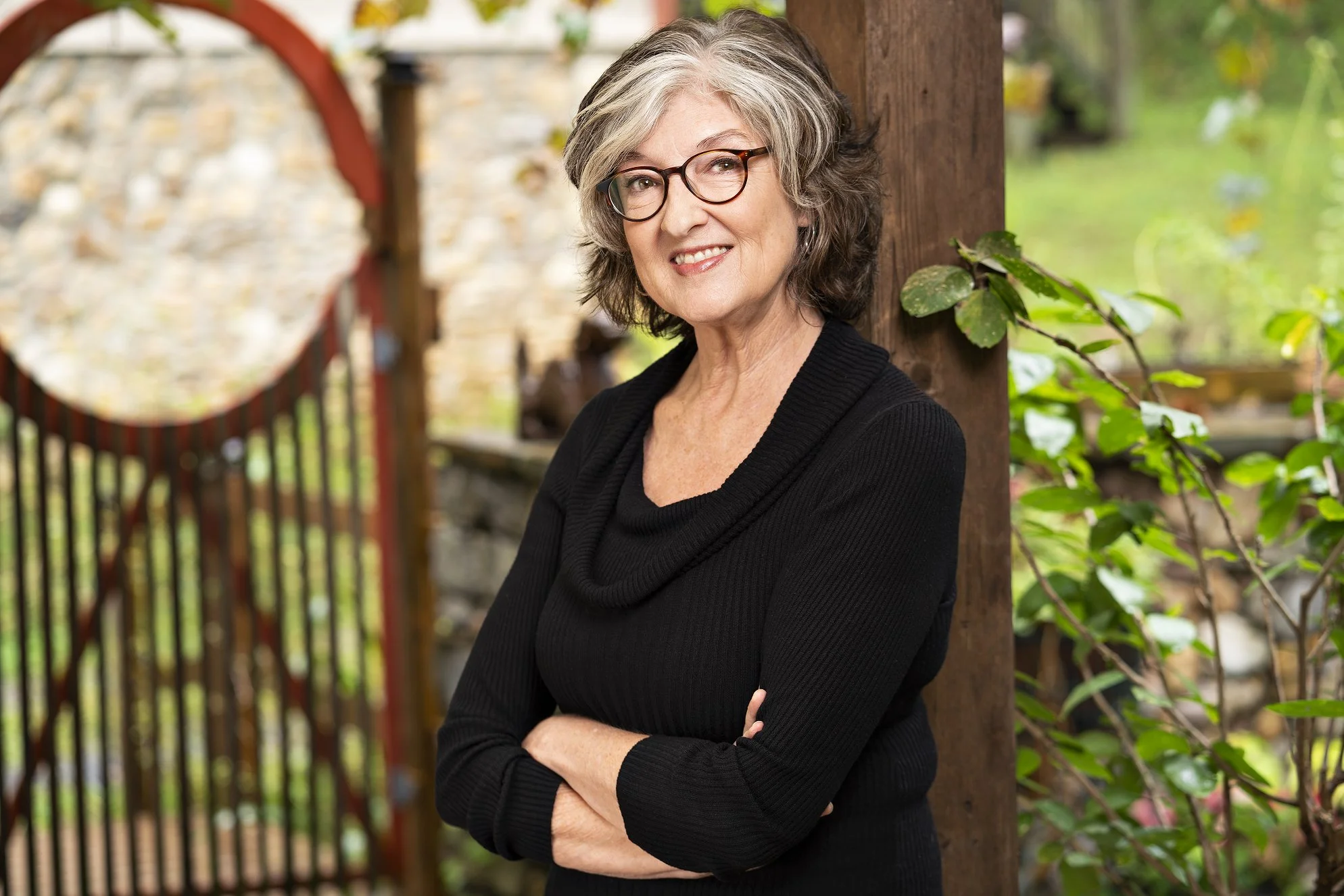 Photo of bestselling author Barbara Kingsolverr