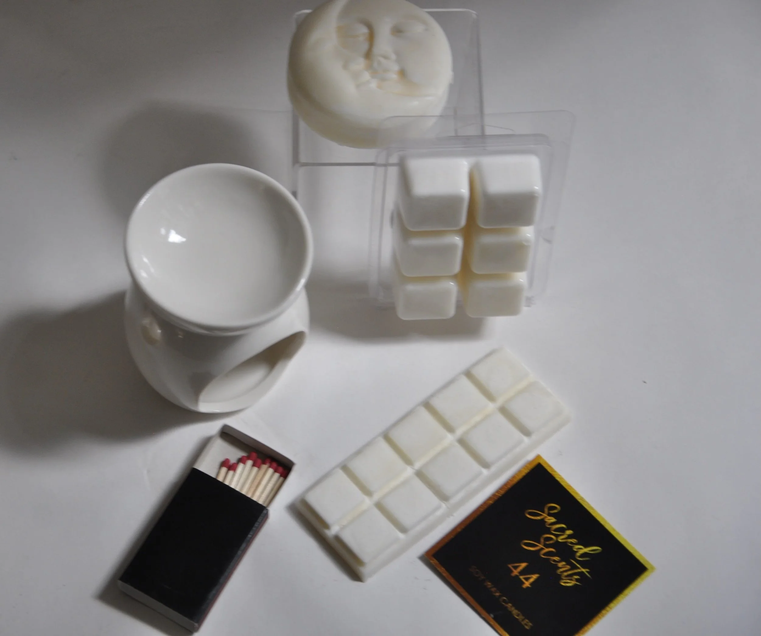 They&rsquo;re back! ✨ Our Wax Melts &amp; Warmers are officially restocked. Fill your space with your favorite scents.

Melt &bull; Relax &bull; Enjoy 

Shop while supplies last. 🛍️ 

#Sacredscents44