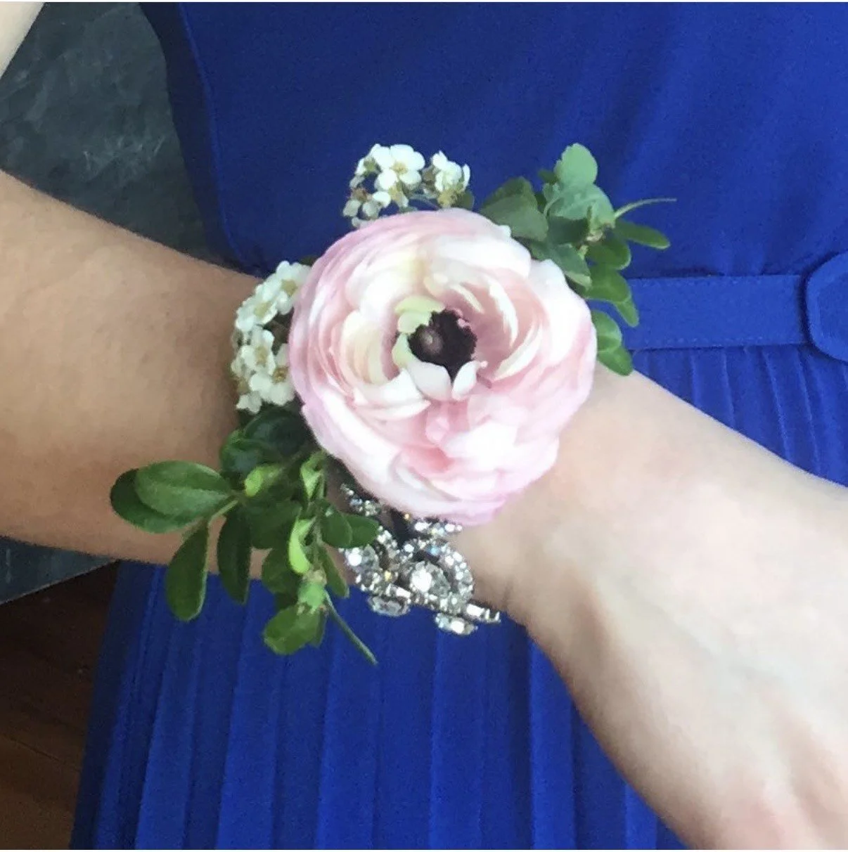 Ranunculous corsage.jpg