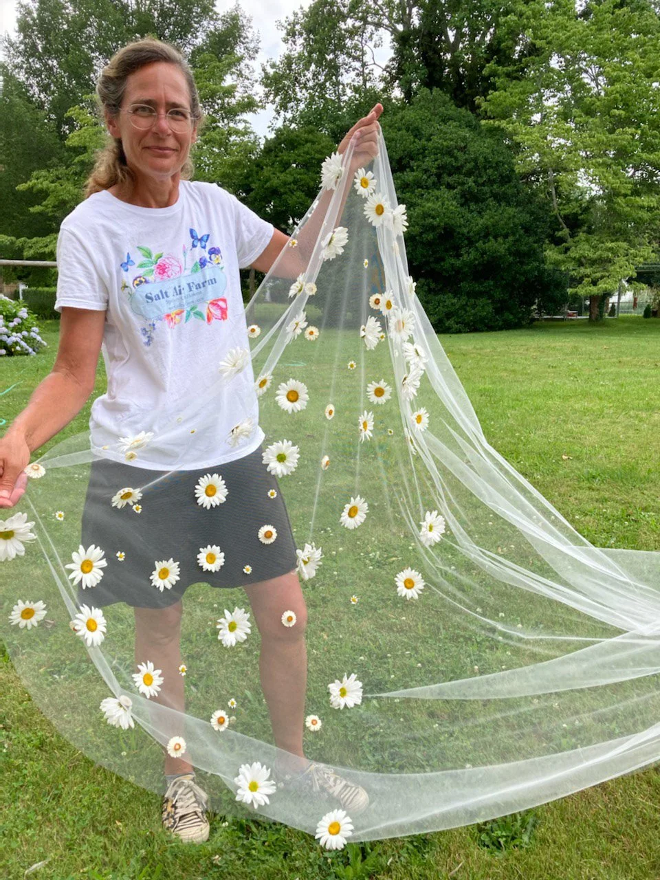 Daisy veil detail.jpg