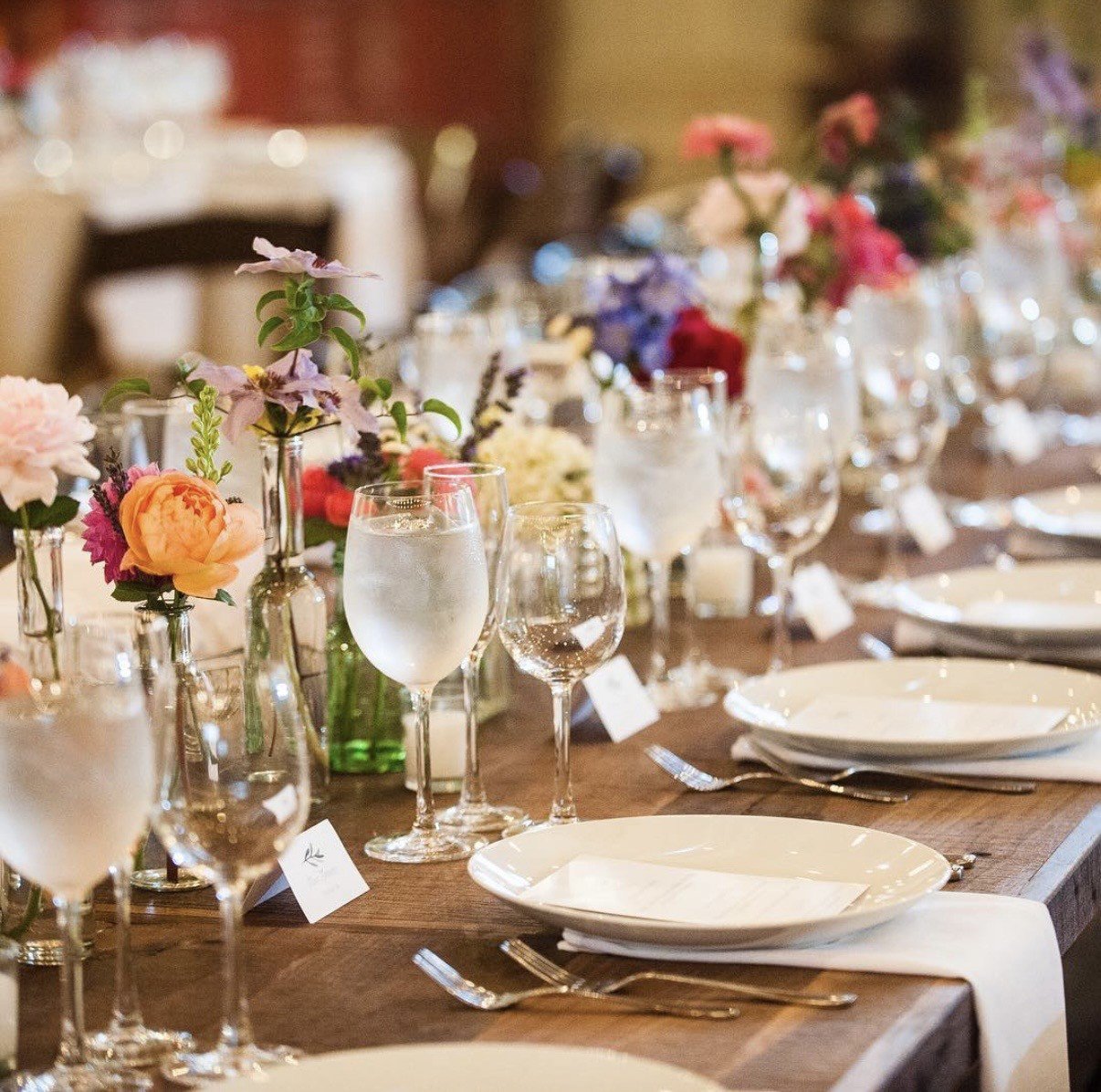 Bud vase farm table.jpg