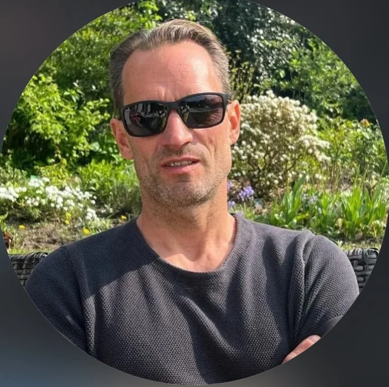A man with a sunglasses.