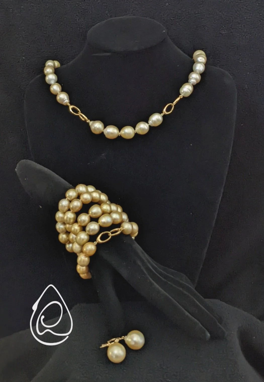 Gold+Parure.jpg