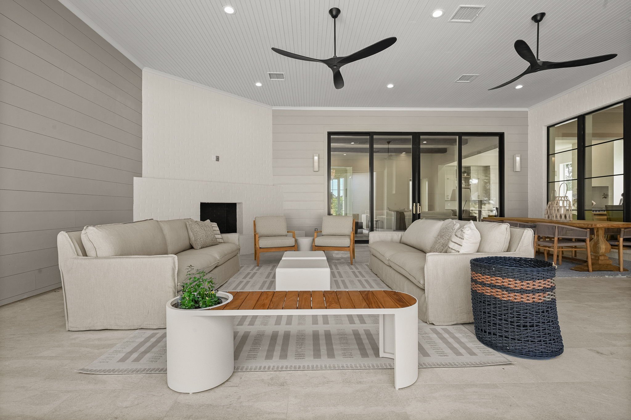 119-web-or-mls-highland rd-111.jpg