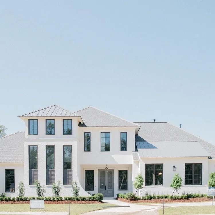 LUXURY HOME BUILDING