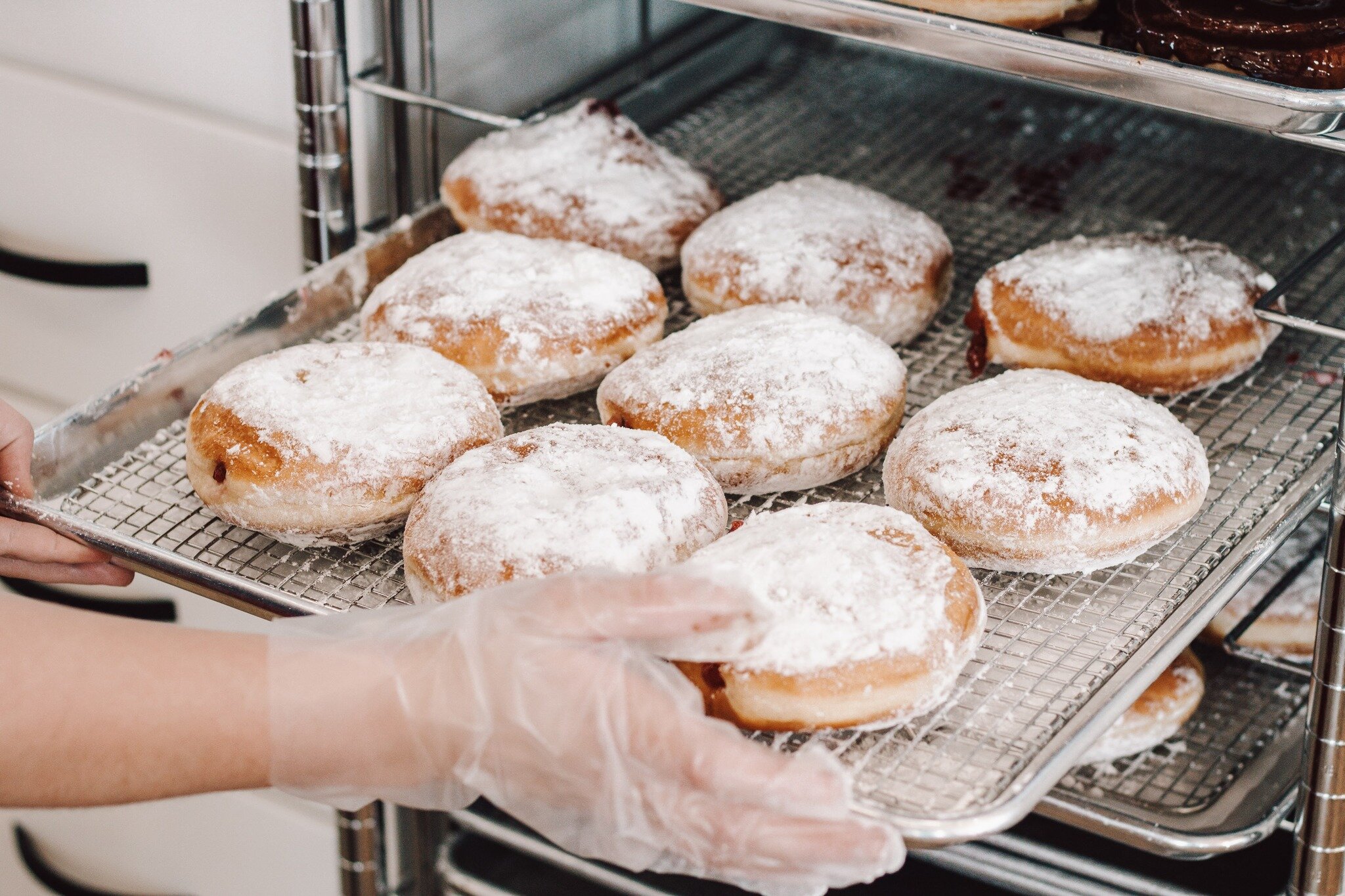 .
🍩 feature: the raspberry-filled

It's a doughnut filled with our housemade raspberry filling, similar to a pie filling, and coated with powdered sugar 🤤 These will be available for the month of May, so don't wait too long to come try them!

3252 