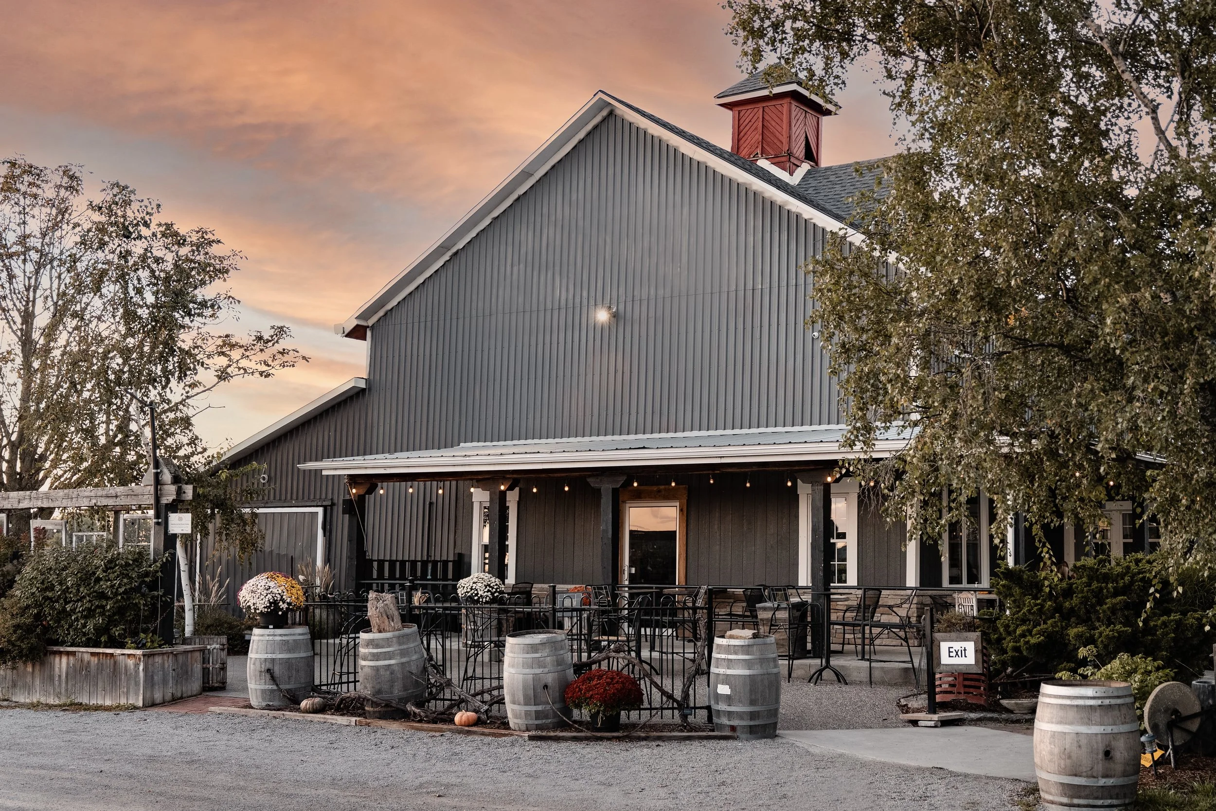 Contact 1 — Honsberger Estate Winery