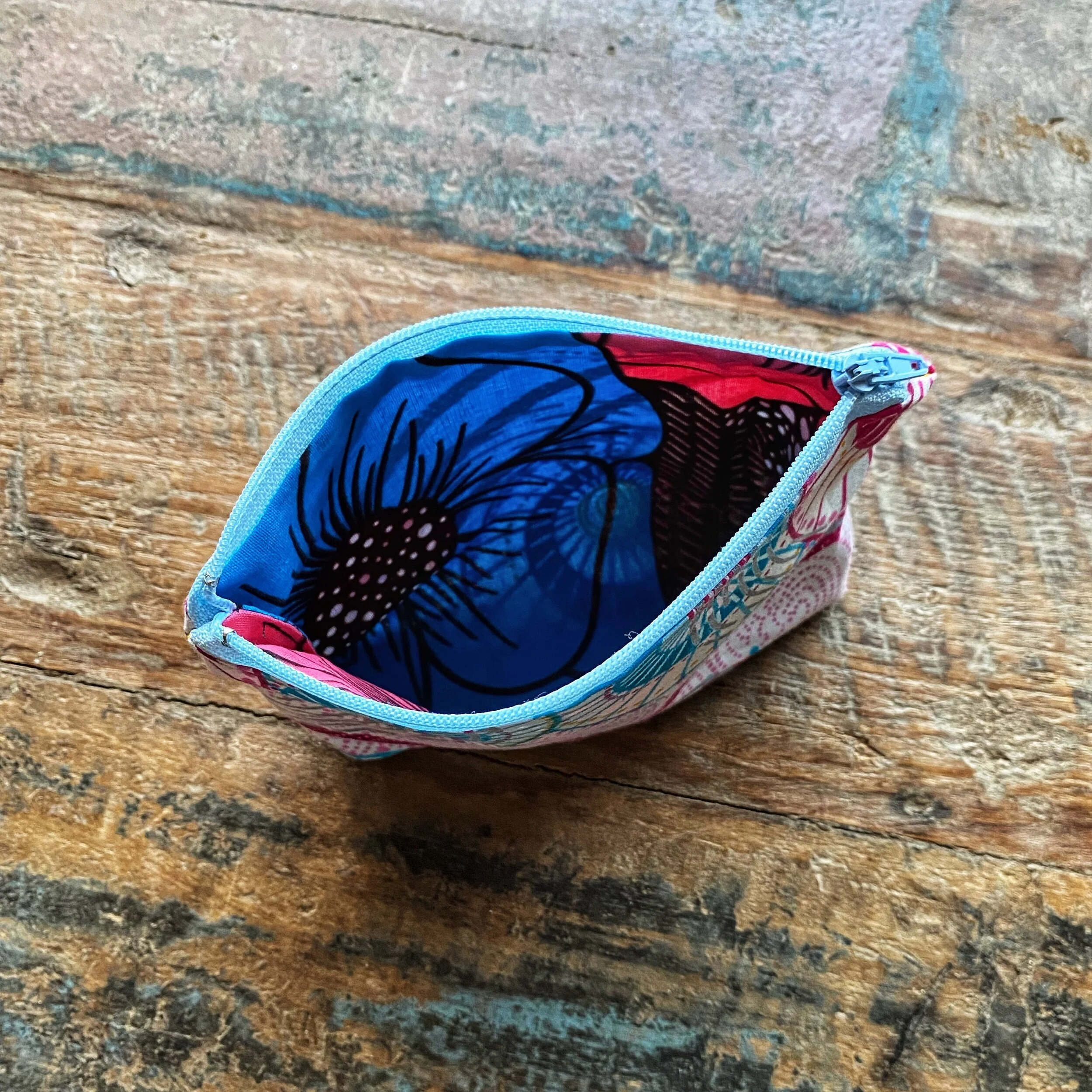 C21CA3AB-BA1F-4C6D-ABDD-02D696B174E2