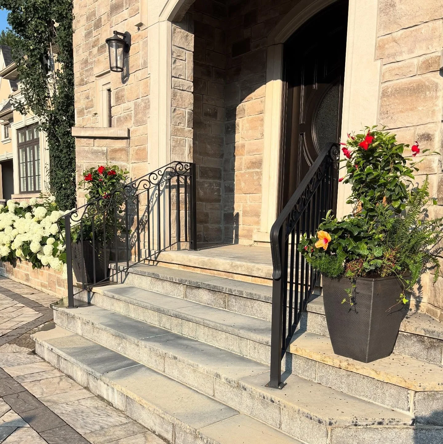 A colourful and summery custom planter install we did this week 🌺☀️
We love incorporating vibrant tropical plants this time of year. They add the perfect pop of sunshine to this grand entrance!

#customseasonalplanters #seasonalplanters #planterdesi