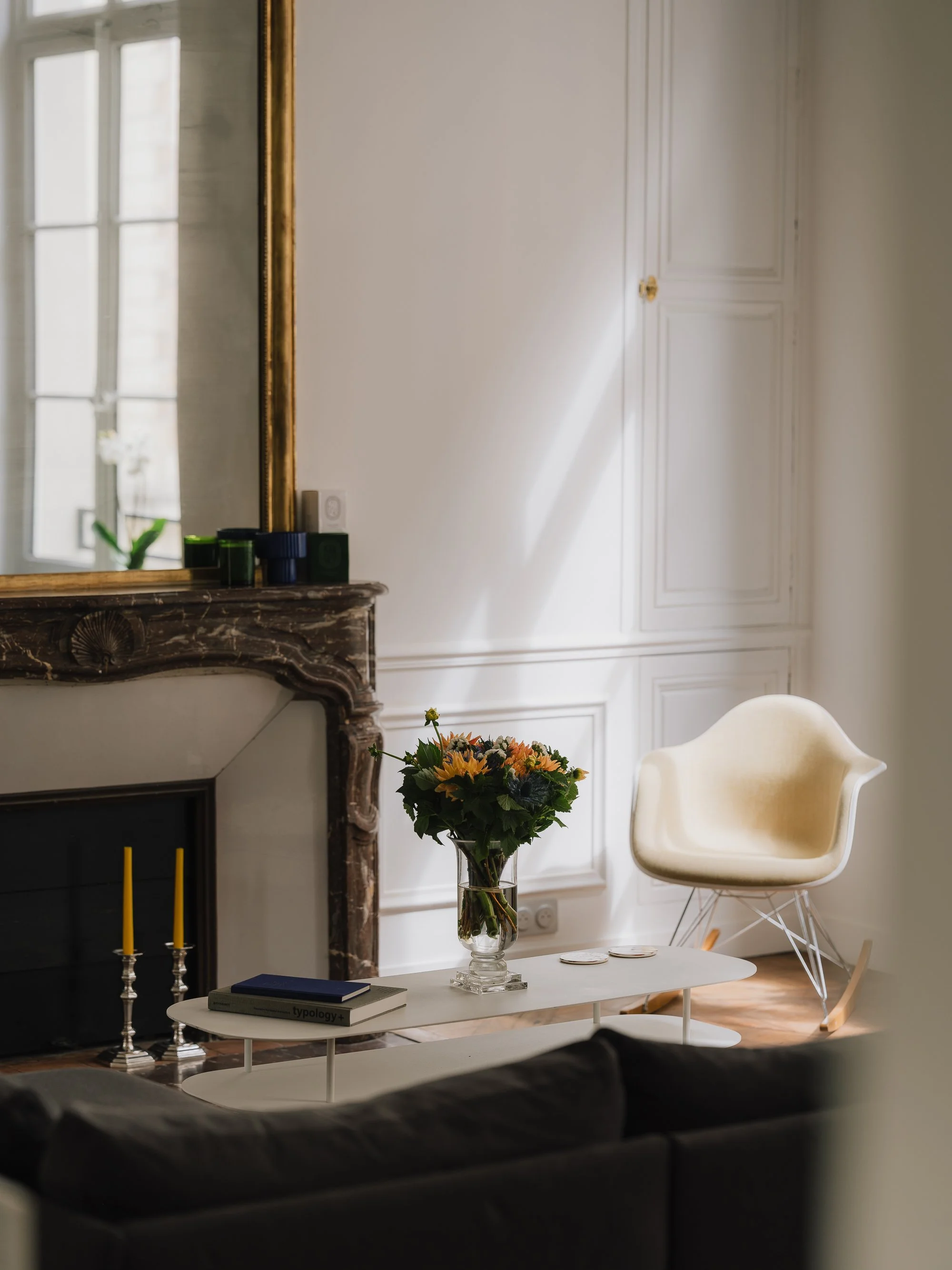 lume_architectes_paris_projet_lumière_matière_espace_transformation_complete_traversant_usage_béton_brut_nature_technique_sensible_cuisine_structure_ancien_poésie