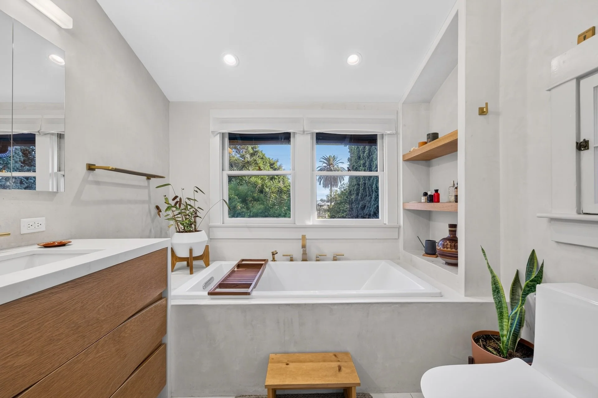 PRIMARY BATH-2.jpeg