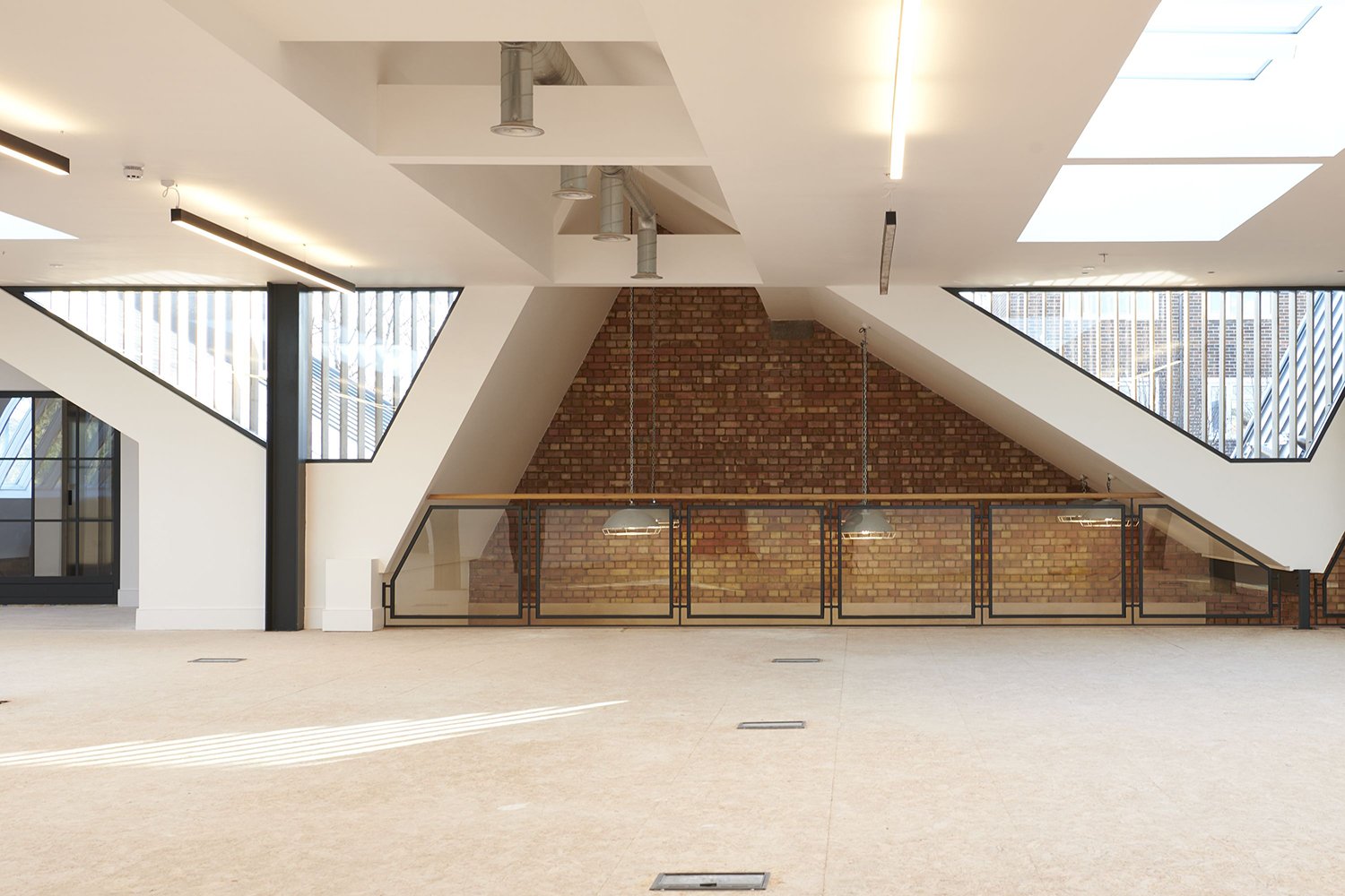KEWSTUDIOS_AMDArchitecture_29112424_EASTU3_154.jpg