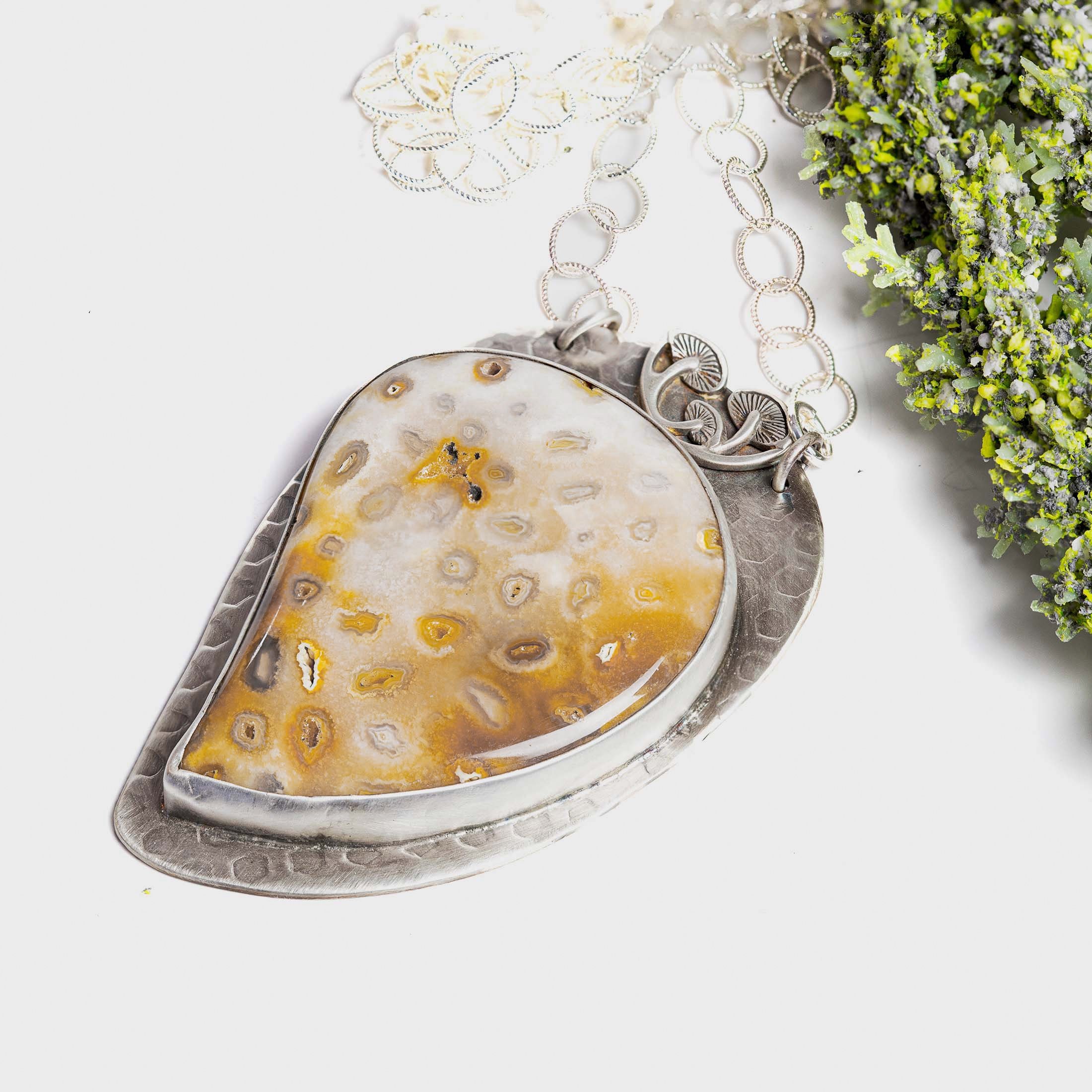 https://i.etsystatic.com/5884350/r/il/dfee95/3647895518/il_fullxfull.3647895518_m96v.jpg