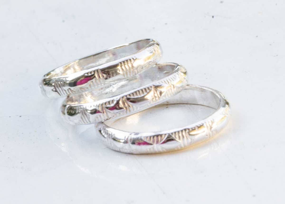 https://i.etsystatic.com/5884350/r/il/eb5e4e/1363223869/il_fullxfull.1363223869_93aw.jpg