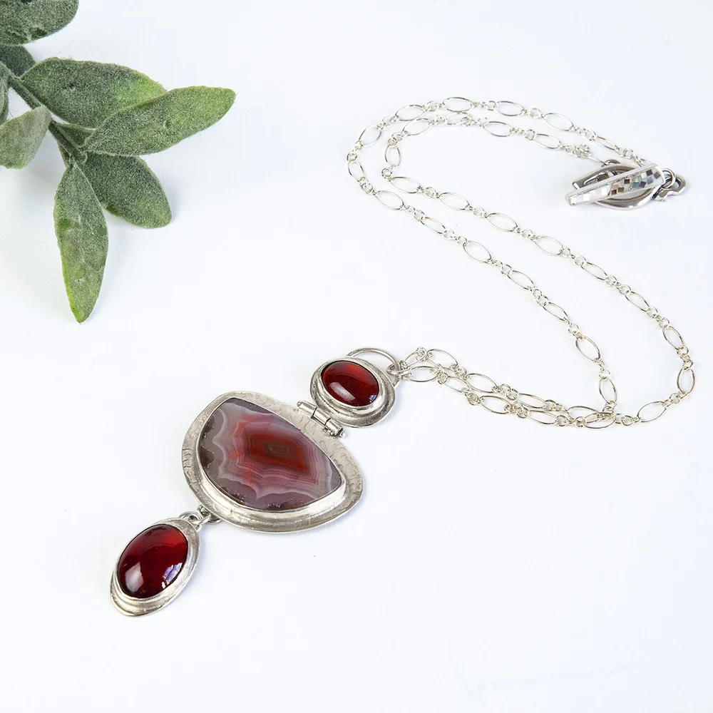 Agate and Garnet 3-Stone Pendant in Sterling Silver, Luna Agate with  Hessonite Garnets — SilverSpiral Creations, LLC