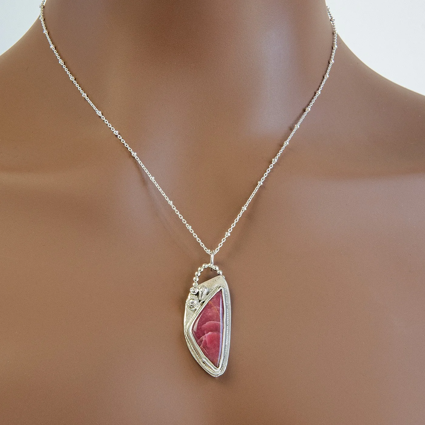 Pendant_SQ_Mannequin_9065.jpg