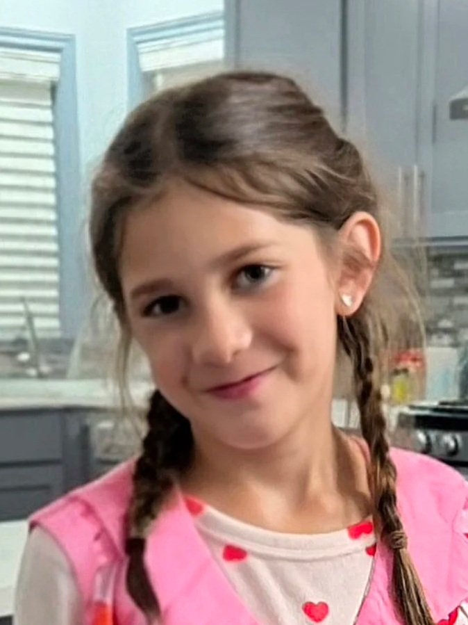 20251104_184005%281%29%281%29+Natalie+Hrebicek.jpg