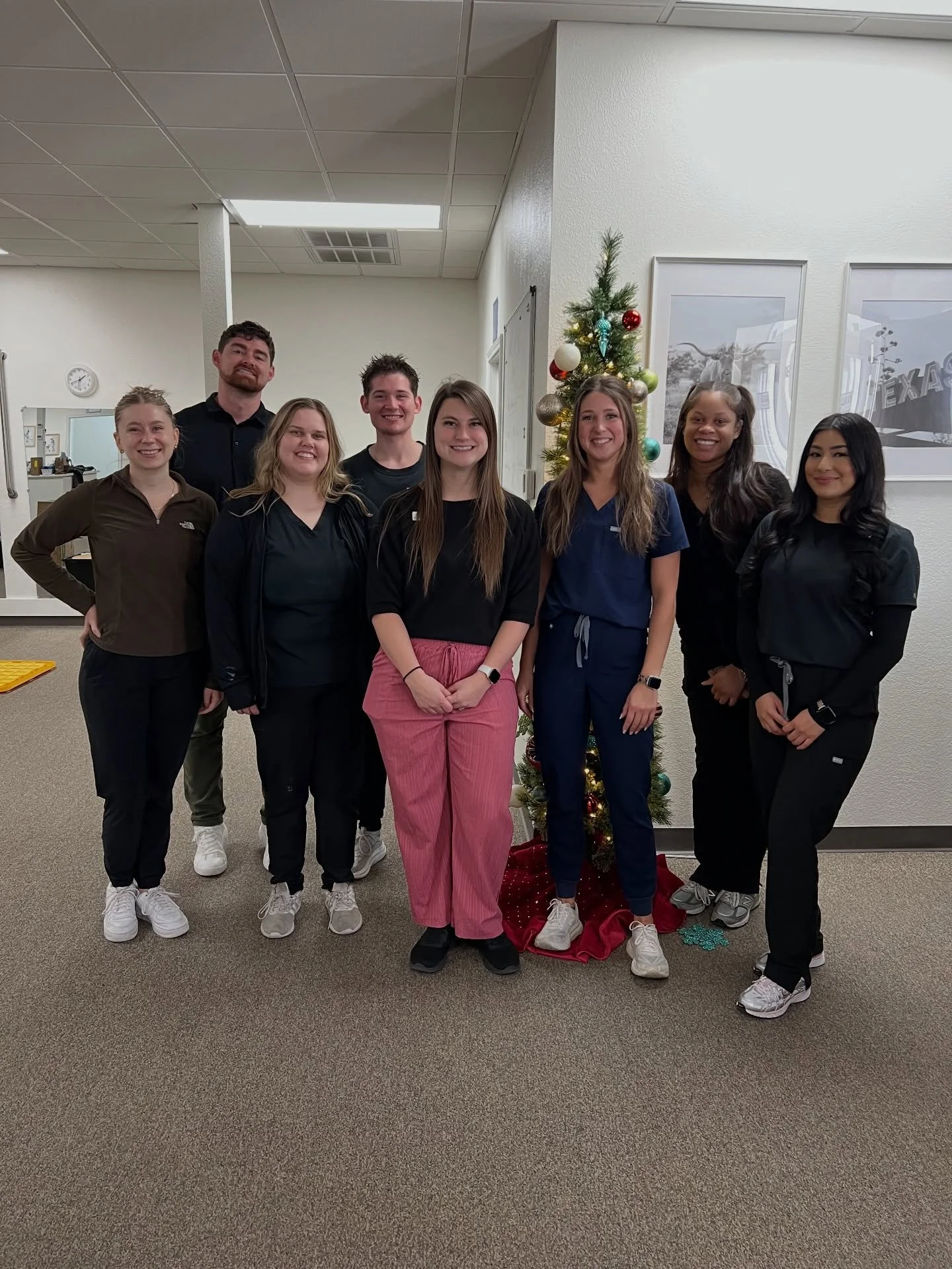 Merry Christmas from our team! We hope you had a joyful holiday filled with rest, laughter, and time with loved ones. Thank you for trusting us with your care this year!🎄