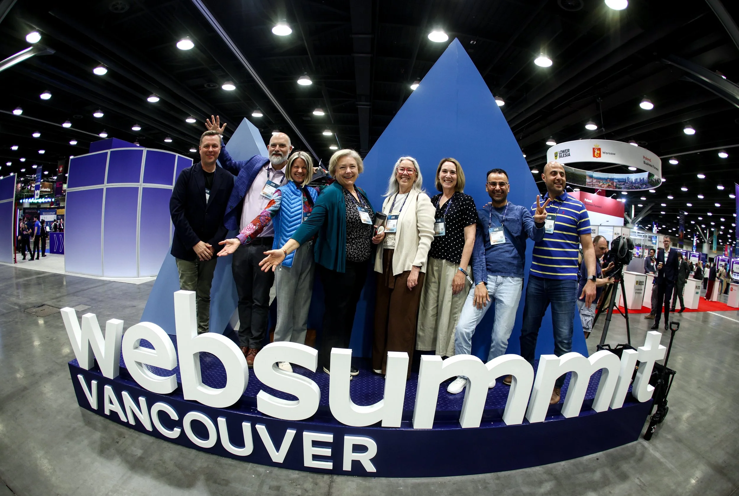 websummit-vancouver-2026-group-photo-sign-8bd102.jpg
