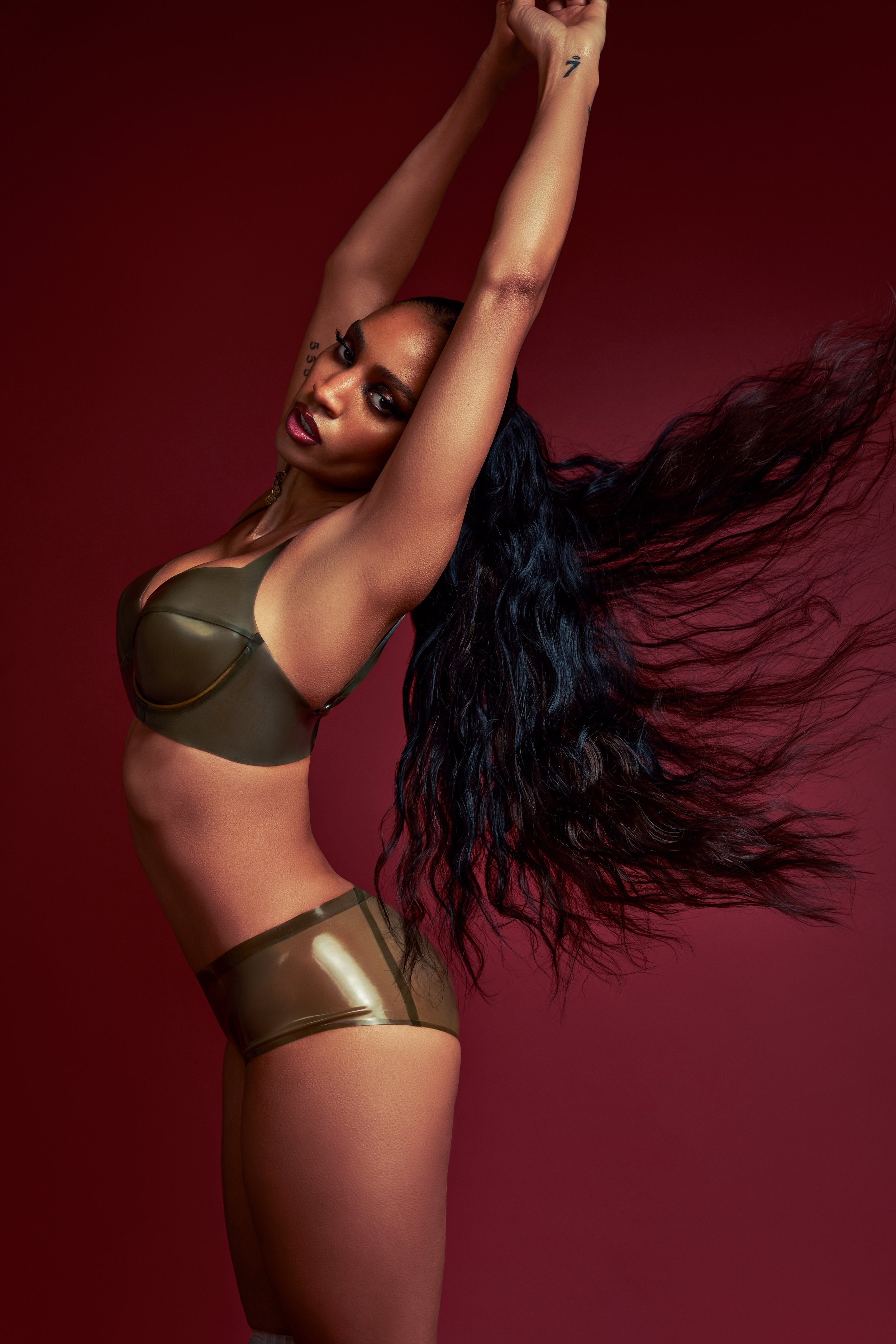 Editorial_Shoot_SvenjaAva_26_lq.jpg