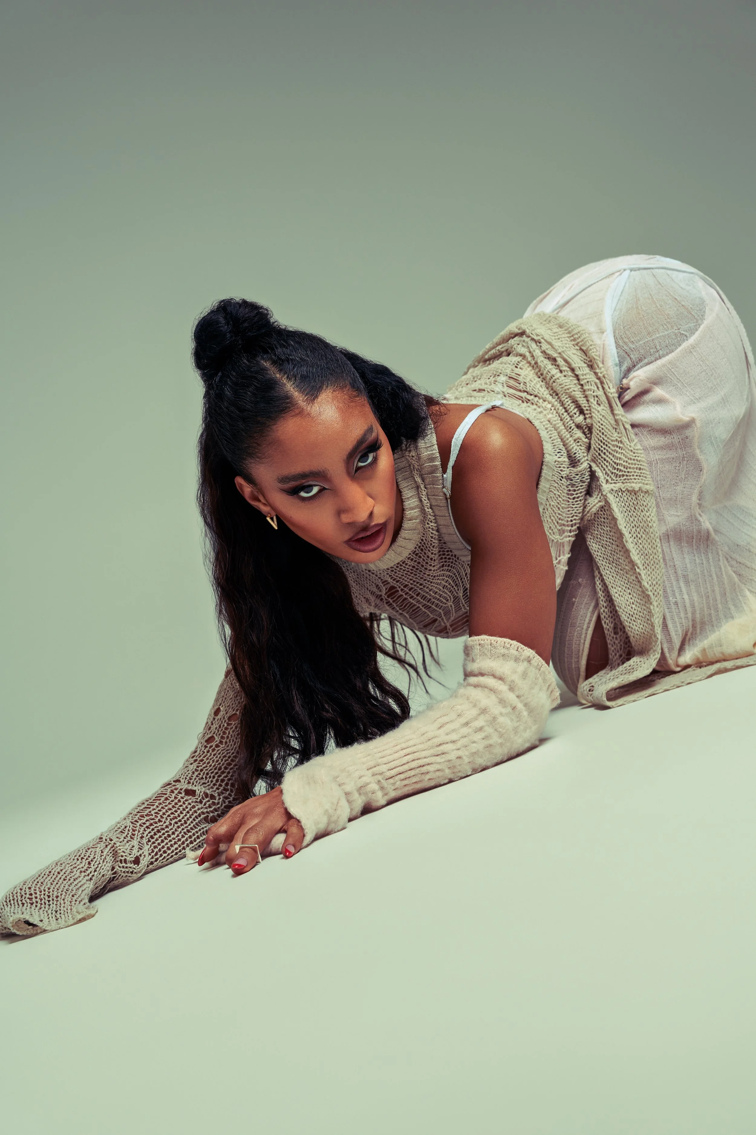 Editorial_Shoot_SvenjaAva_15_lq.jpg