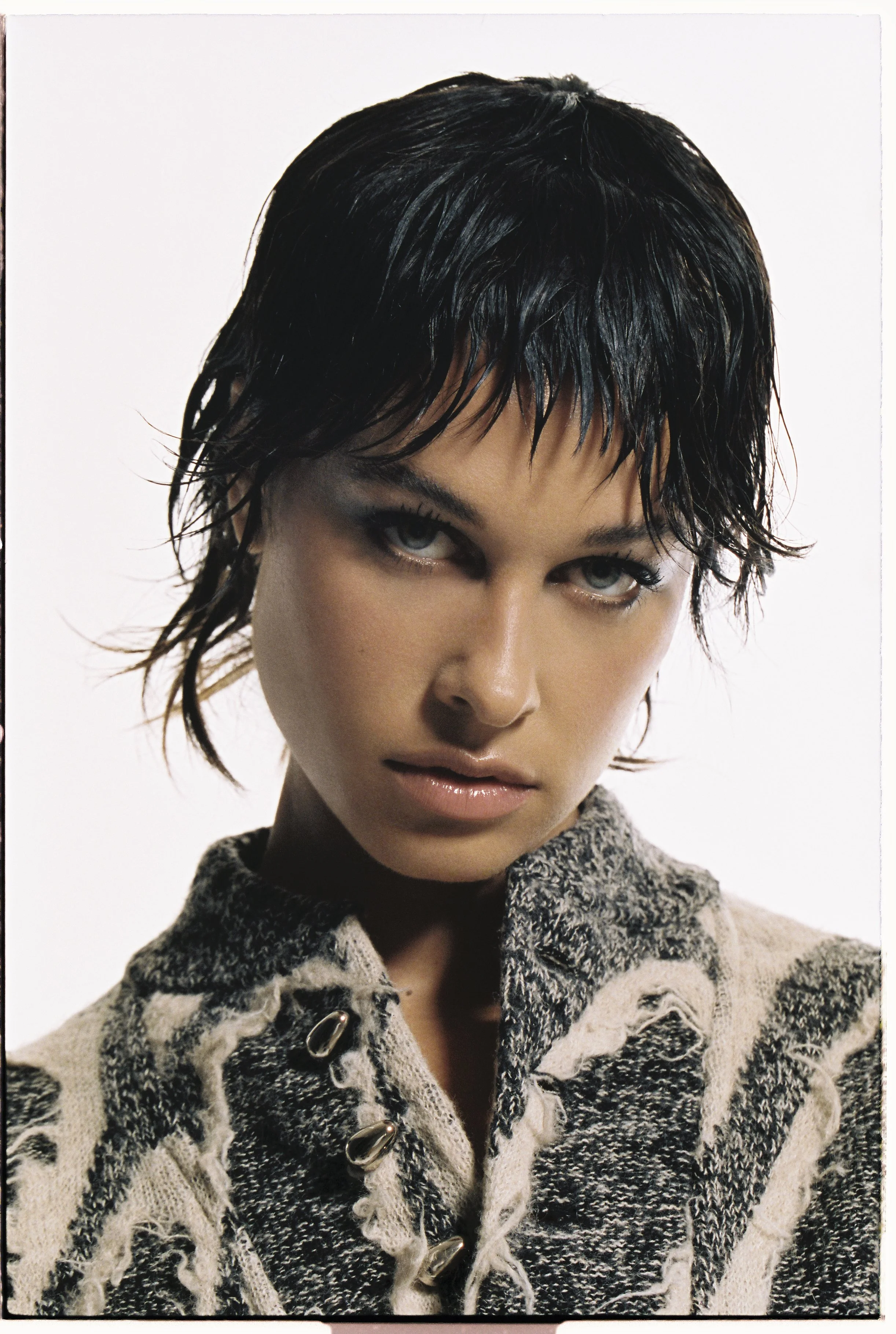 R1-02590-006A copy.jpg