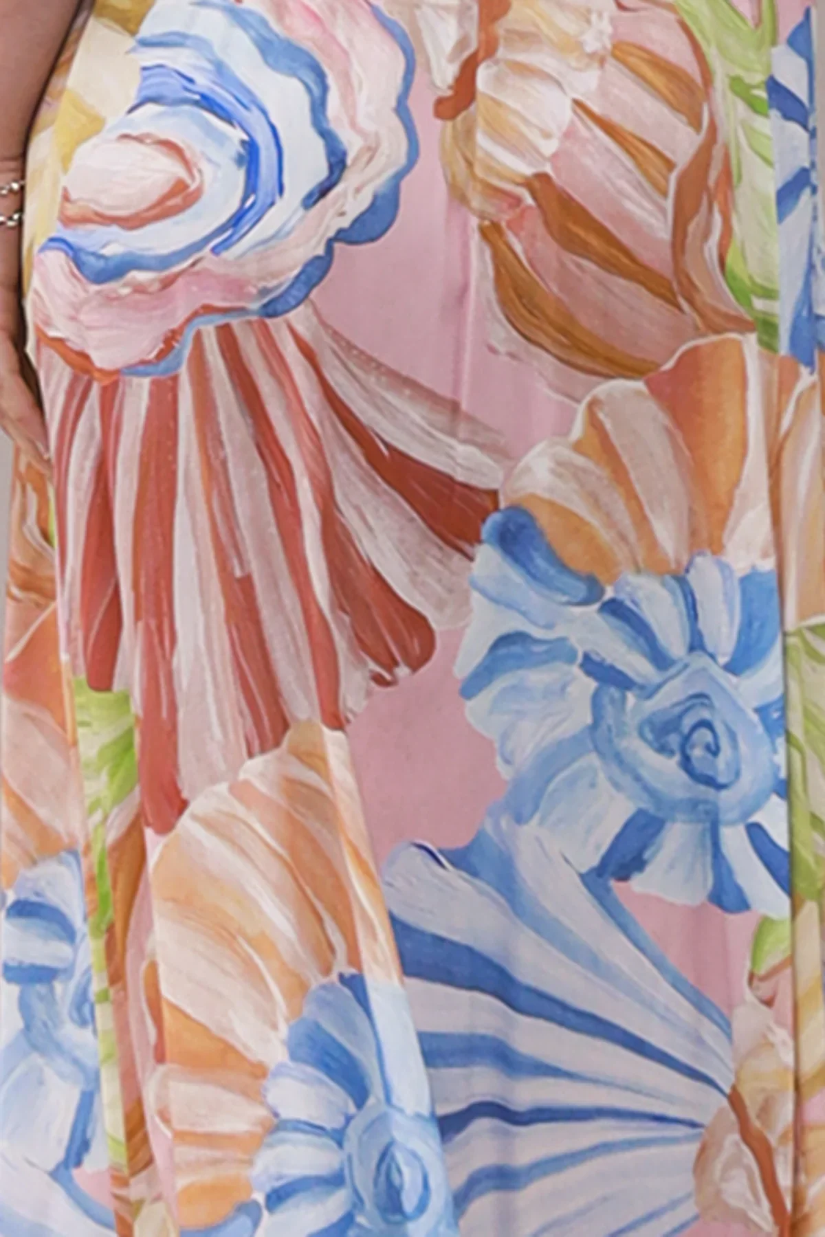 Molly Midi Dress close.webp