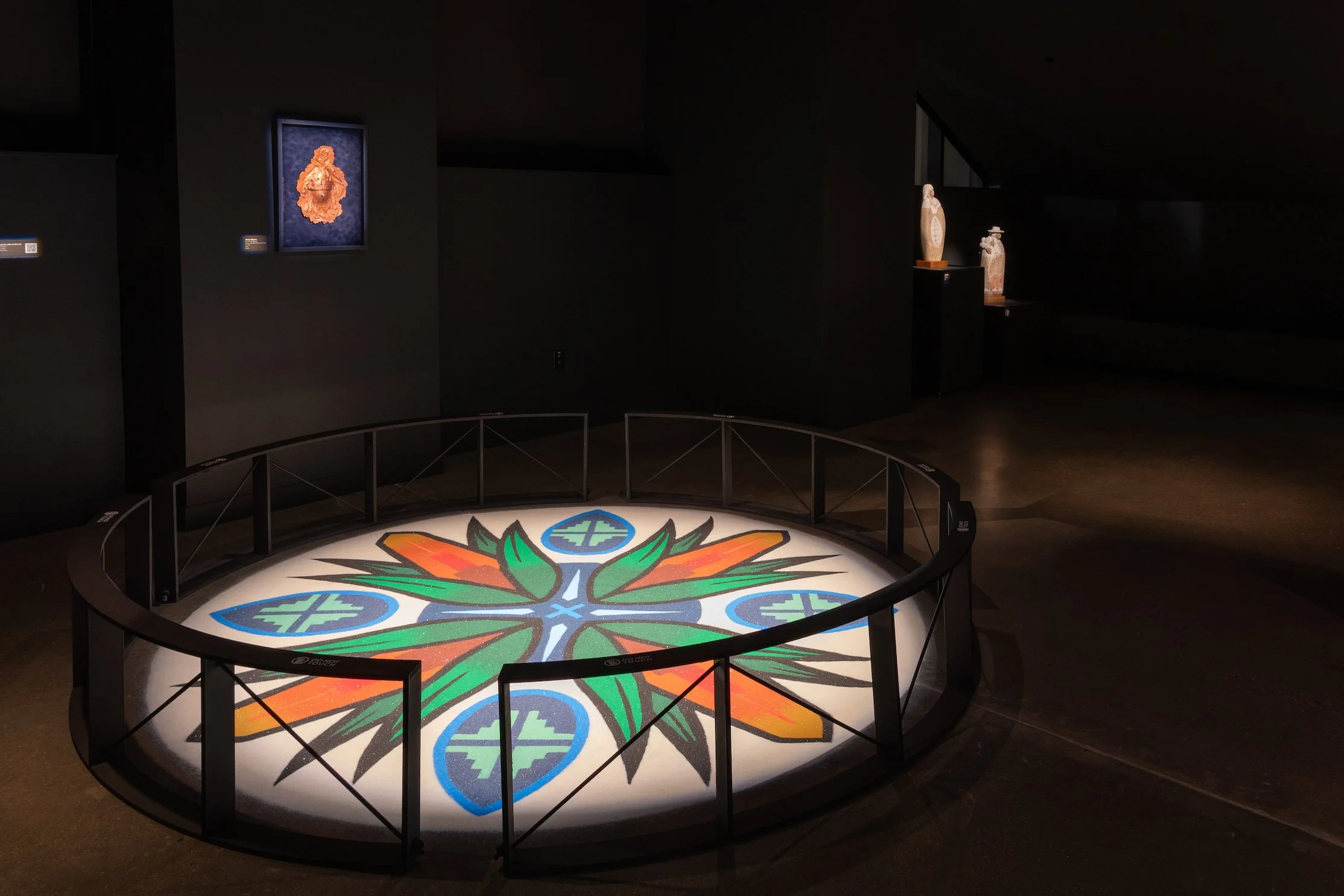 Installation view of Biyáál