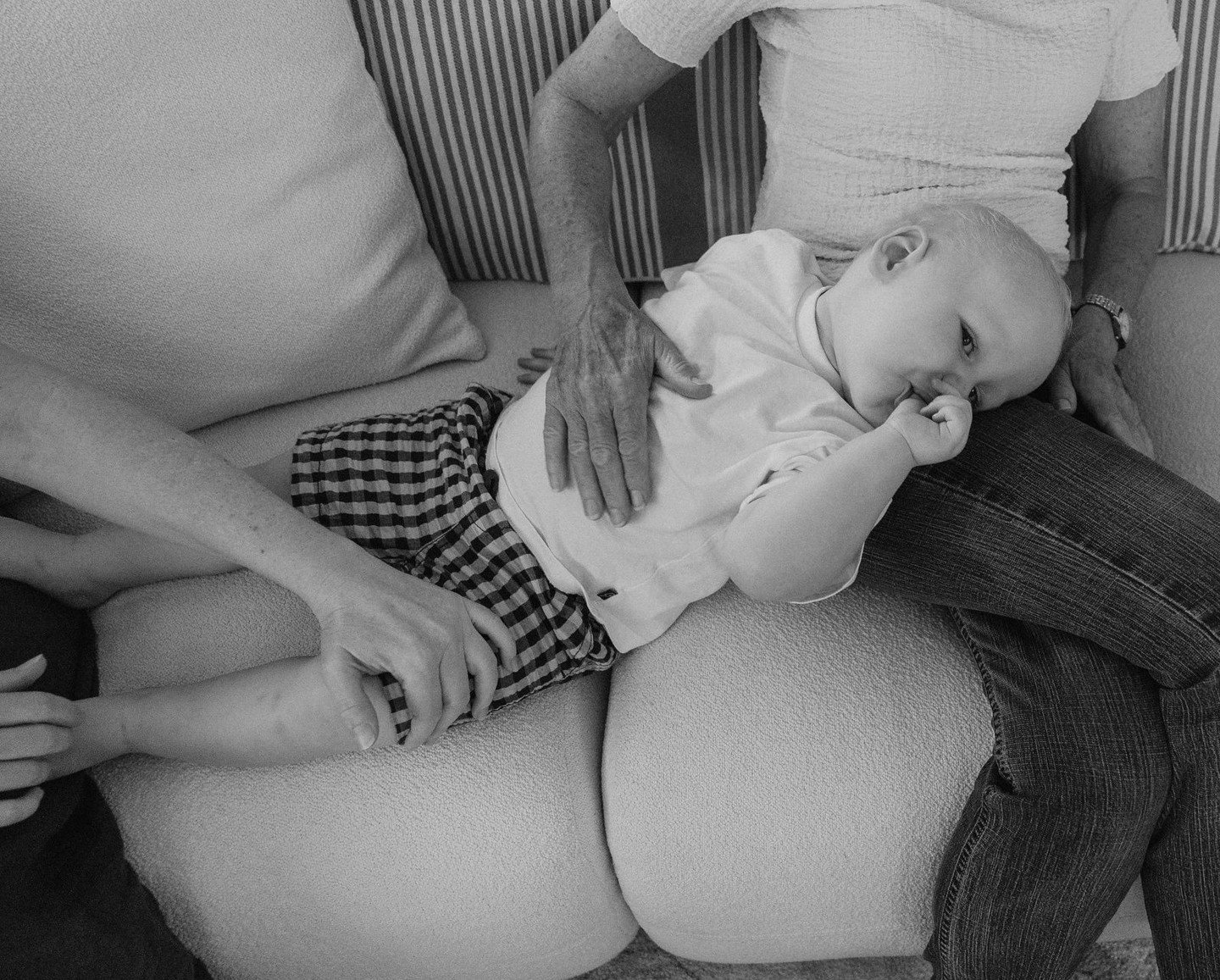 I love it when a session finishes around nap time... all those sleepy cuddles ❤️⁠
⁠
⁠
⁠
⁠
#brisbanephotographer #brisbanephotography #brisbanefamilyphotographer #jessmarksphotography