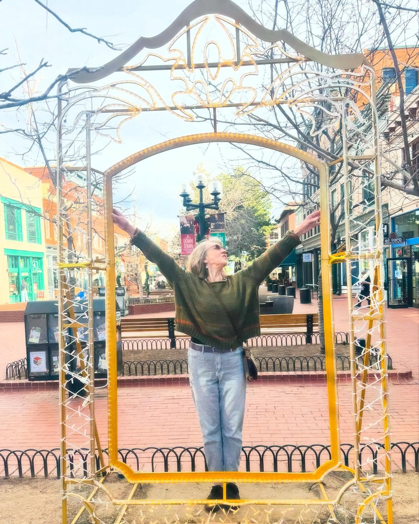 Happy New Year y&rsquo;all! It&rsquo;s a new frame to fill. #mixandmosspoetry #adventuroussouls #meetyourmusebook #thedanceofcreativity #travelandwritepoems #mywritinglife #dcpoets #poemyoursoul #poetdancer #healingarts #newyear2026begins