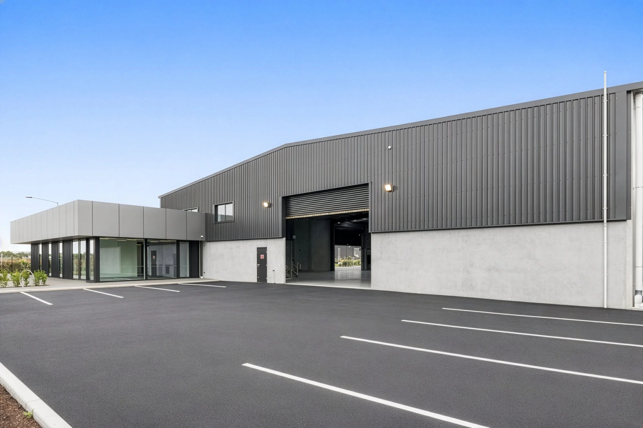 28 Pereita Drive carpark.jpg