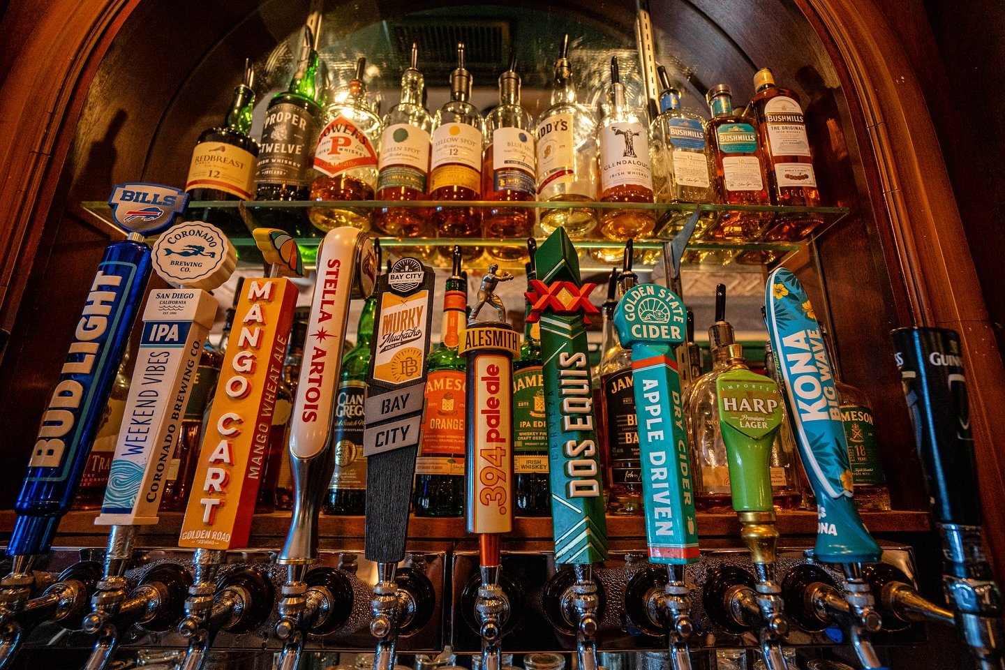 It&rsquo;s BEER o&rsquo;clock ⏰ Let us help! We&rsquo;re pouring up some pints before @mushroomswissmusic plays tonight!