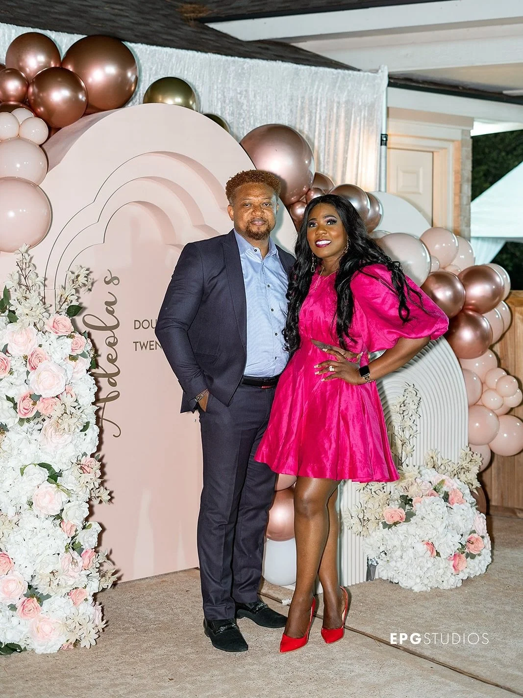 This is &ldquo; WELCOME&rdquo; 

&ldquo;Nana I&rsquo;m throwing a small &amp; intimate backyard party &amp; I&rsquo;d love for you to photograph it&rdquo; 

Ladies &amp; gentlemen, help us wish @diolaamira of @tamanievents_houston a very happy birthd
