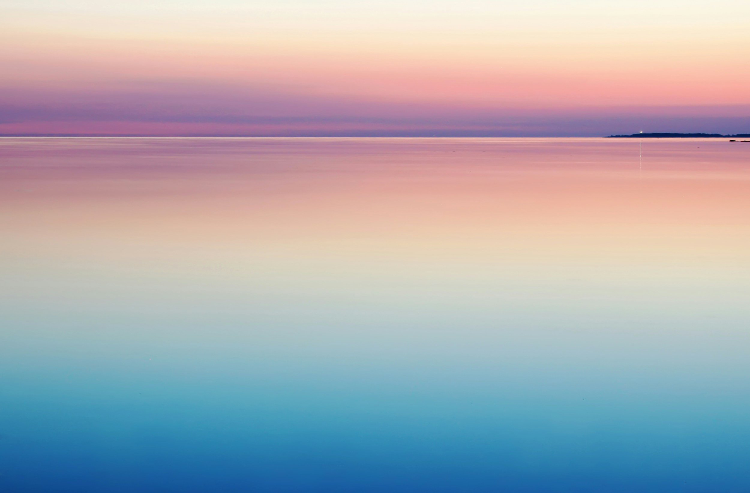The Art of Stillness: How Embracing Quiet Moments Can Transform Your Day