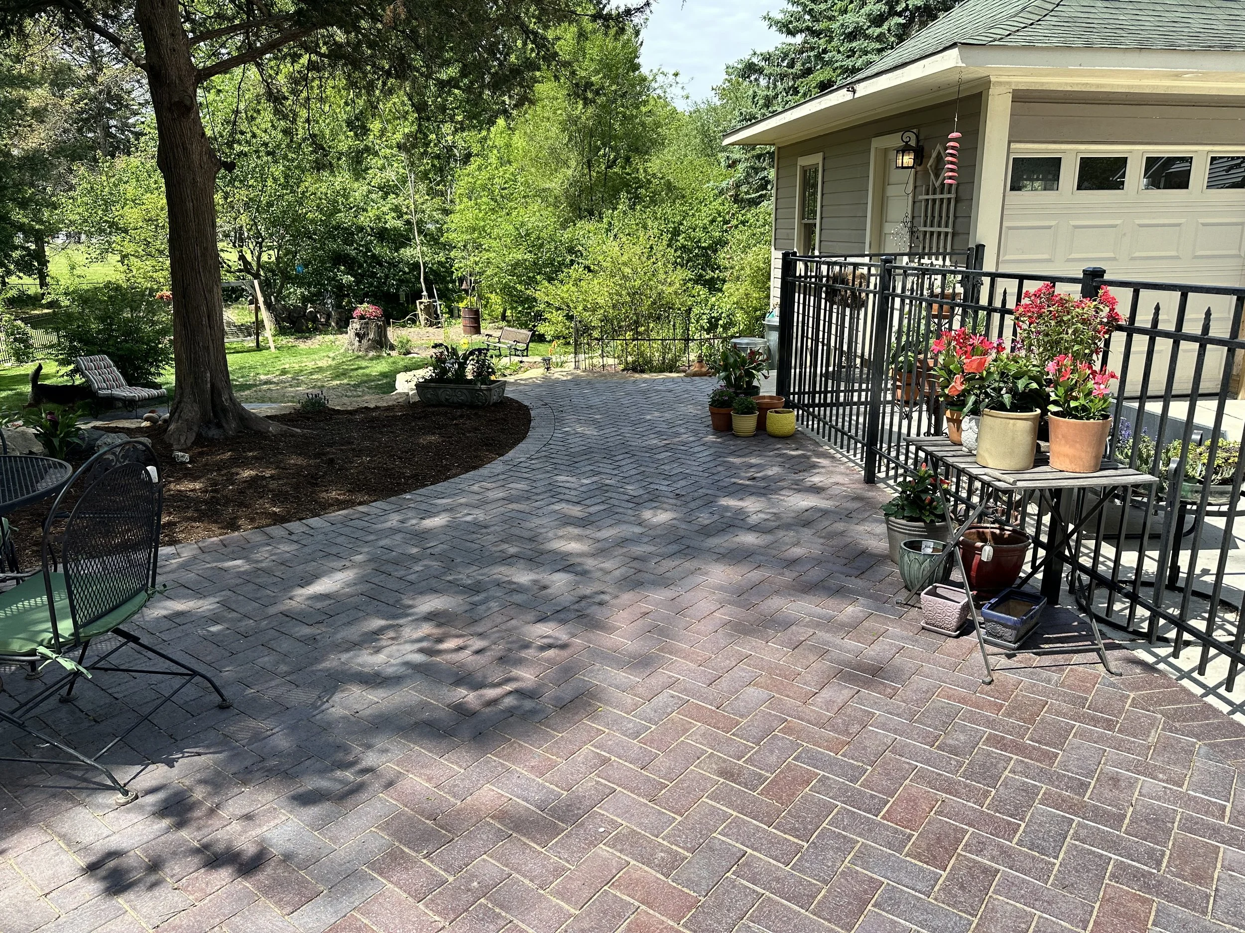 Clay brick paver patio 