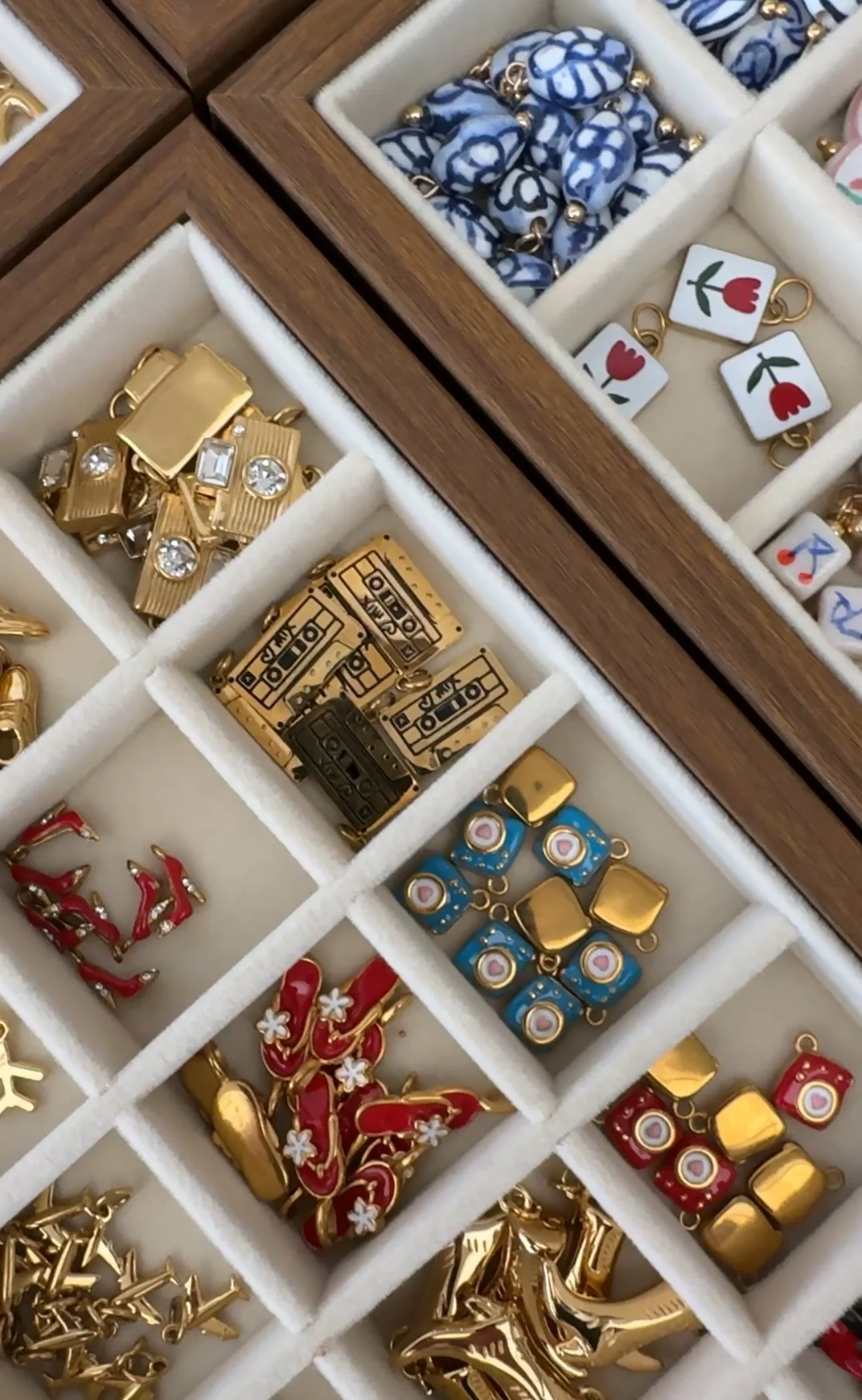 Galentines Charm Bar Workshop (Gals 25-45)