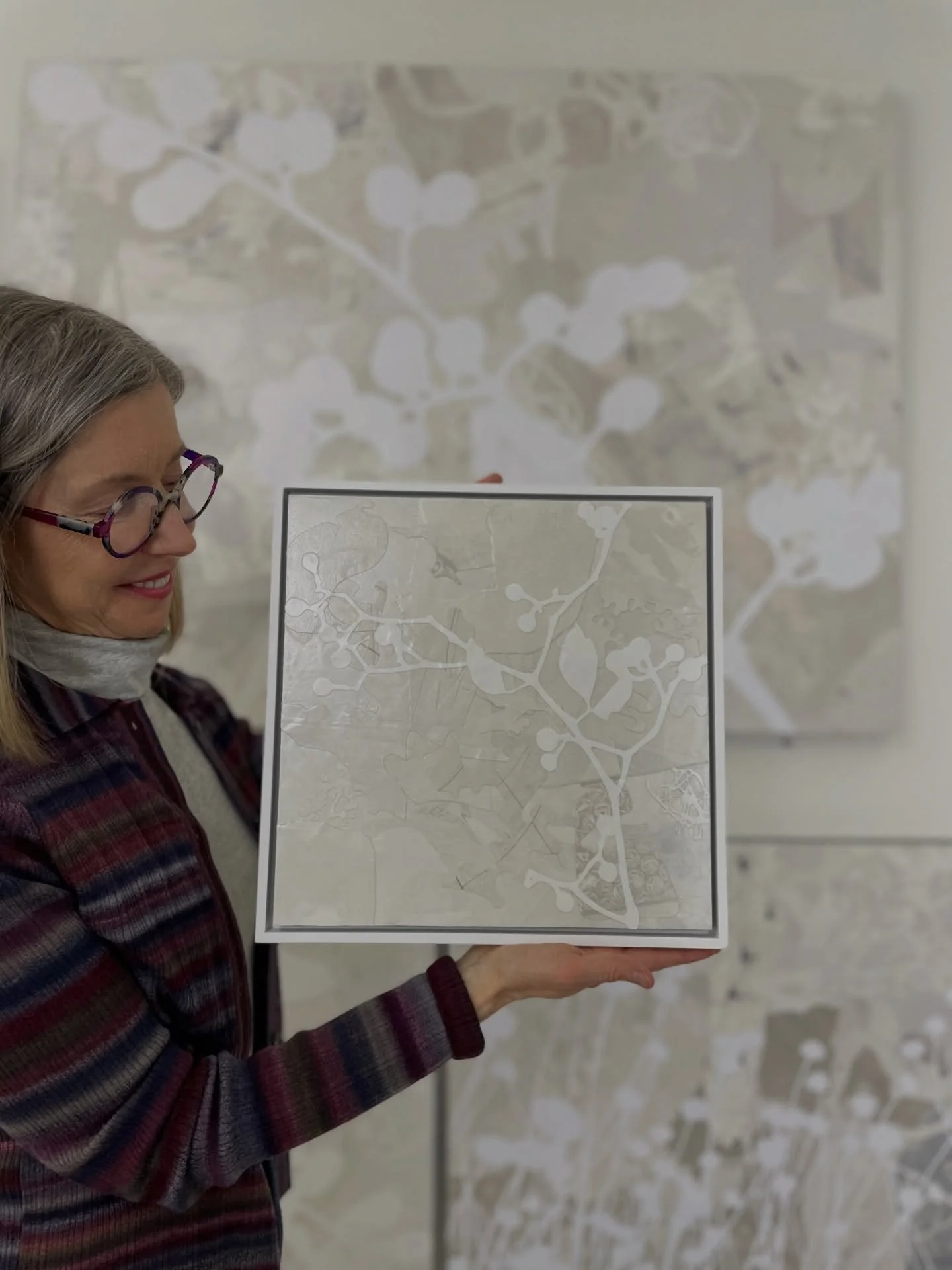 🔴 Grateful to the collector who bought &ldquo;Winterberry&rdquo; on Thursday. This piece is so special to me&hellip;. Not only is it beautiful and full of details and surprises, but it was also the first piece of my Quiet Understory series&mdash;the