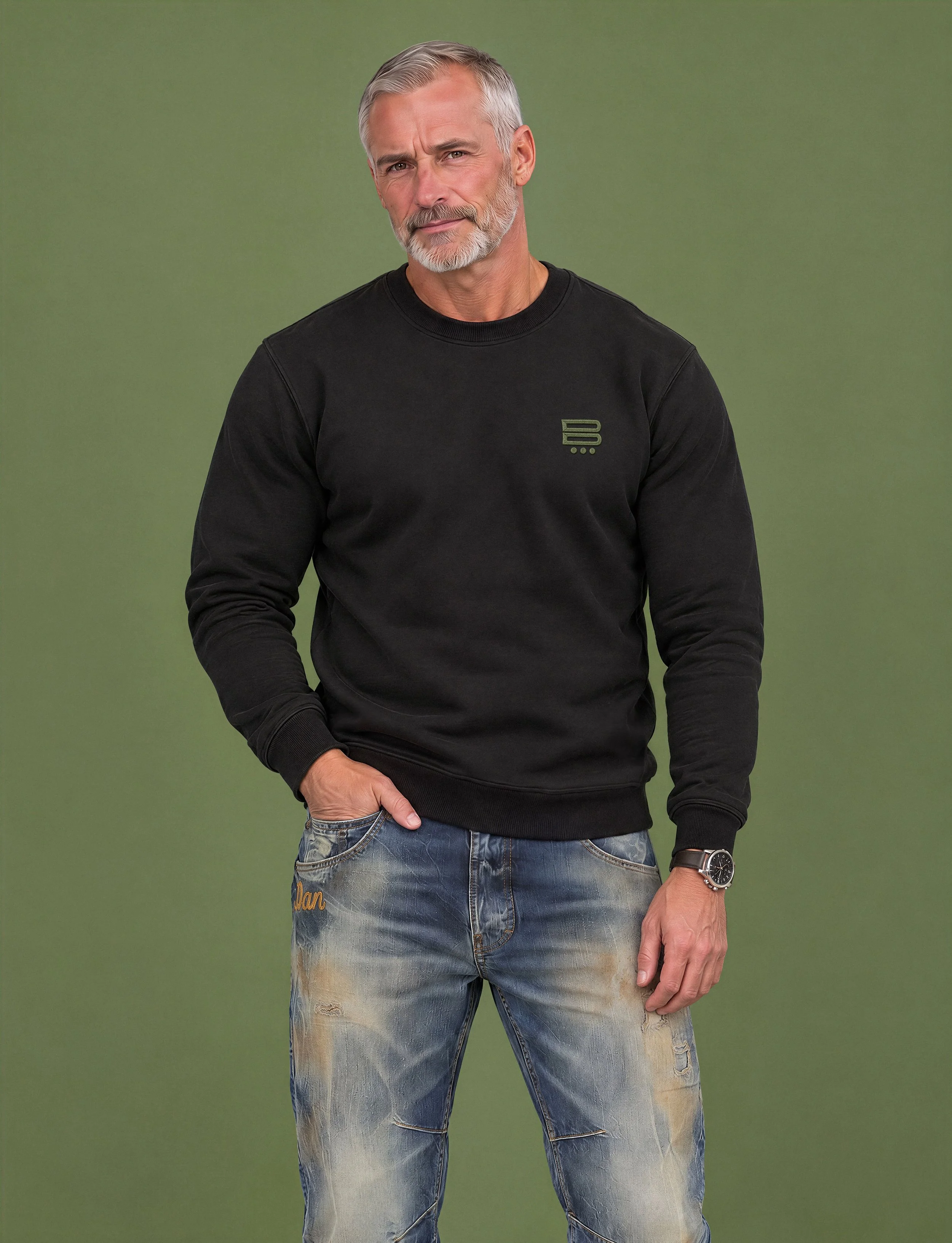 BMM-BLK-CRWN-MODEL-SUBMRK-2-.jpg